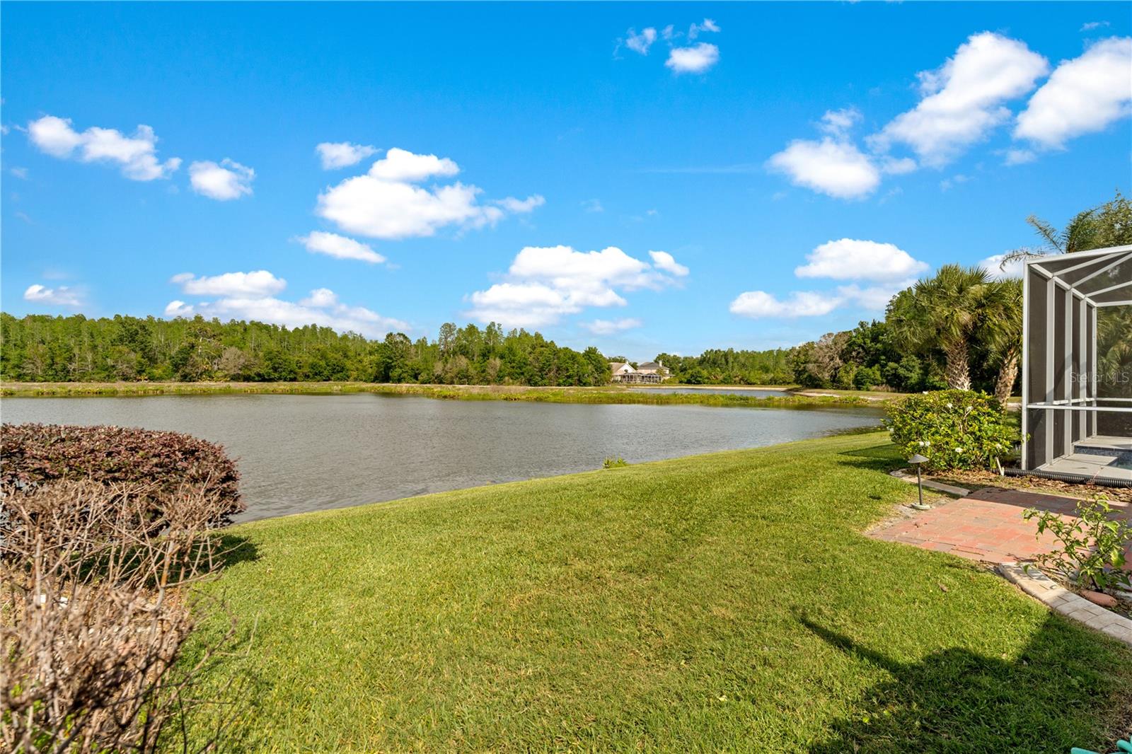 9442 HUNTERS POND DR, TAMPA, FL, 33647