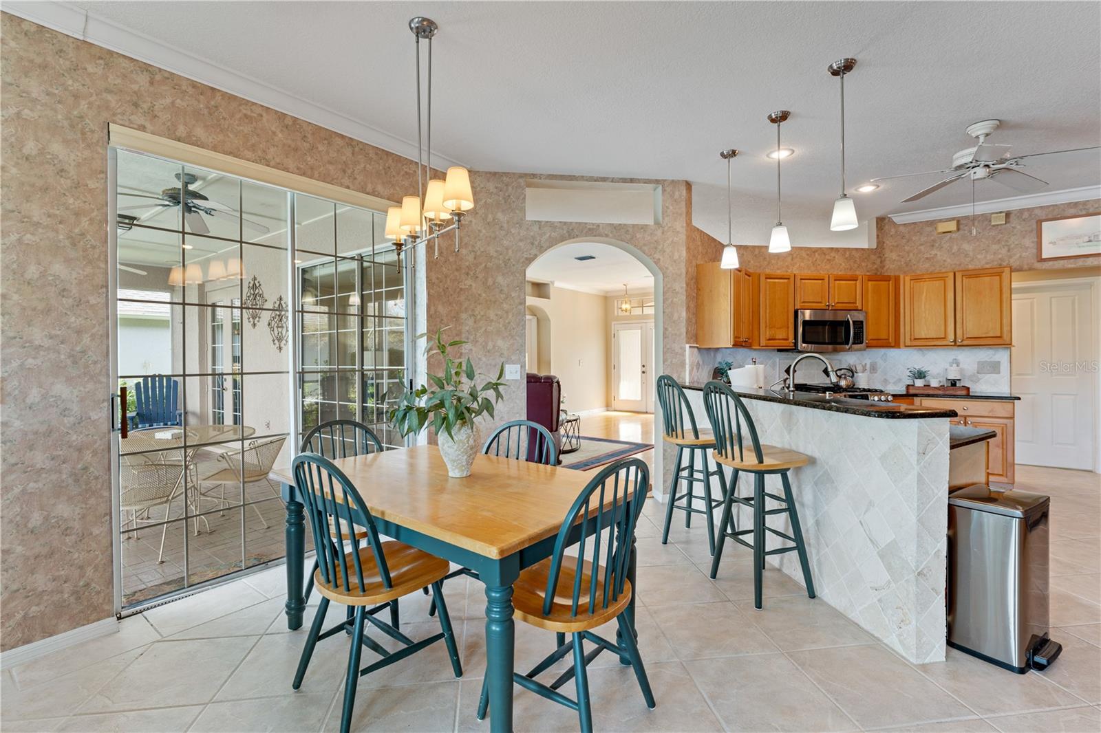 9442 HUNTERS POND DR, TAMPA, FL, 33647