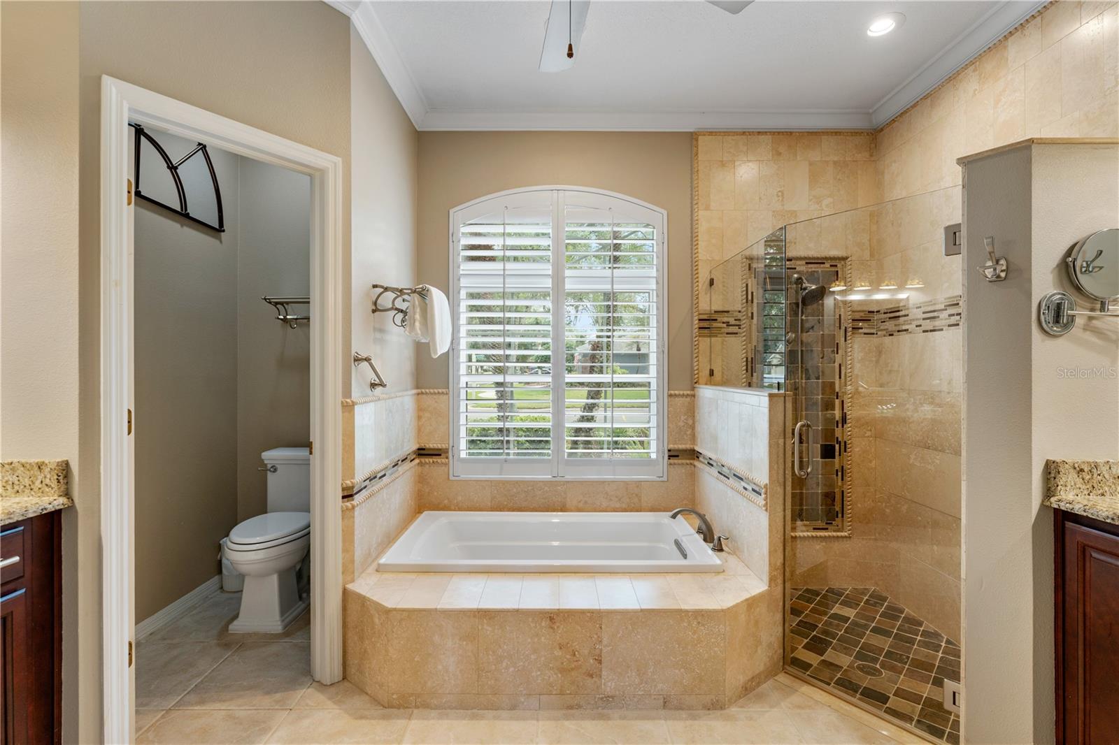 9442 HUNTERS POND DR, TAMPA, FL, 33647