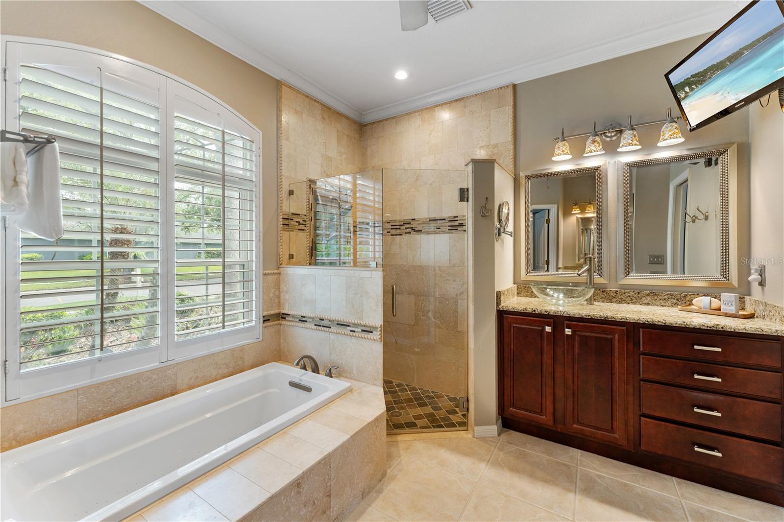 9442 HUNTERS POND DR, TAMPA, FL, 33647