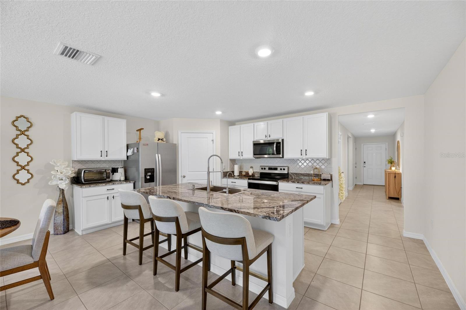 3255 SILVER DATE DR, WIMAUMA, FL, 33598