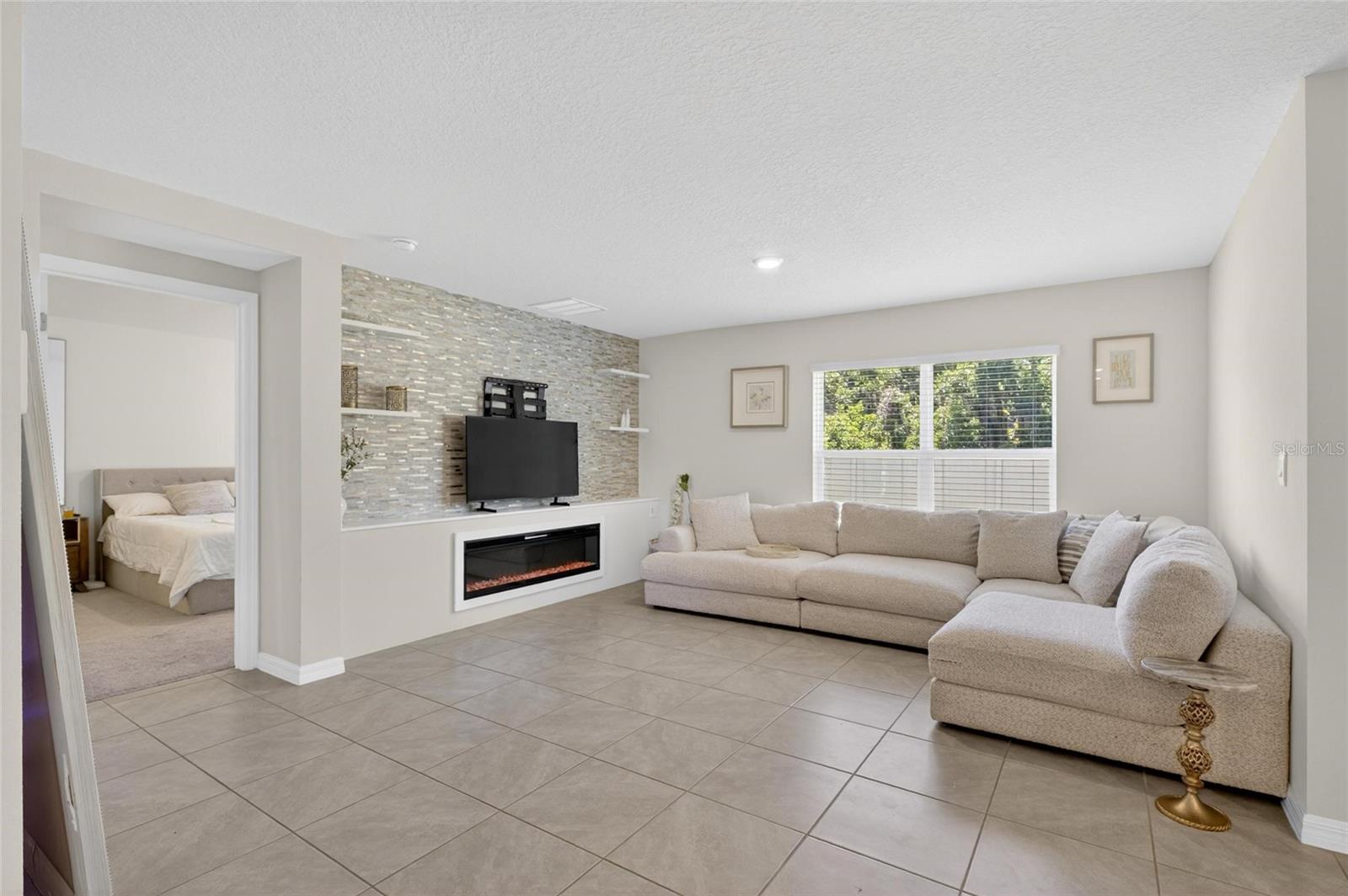 3255 SILVER DATE DR, WIMAUMA, FL, 33598