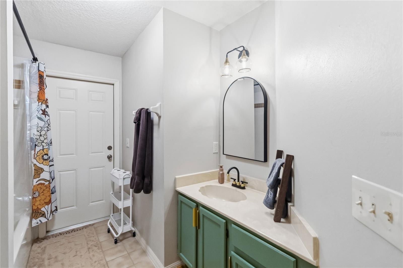 2043 SAWGRASS DR, APOPKA, FL, 32712