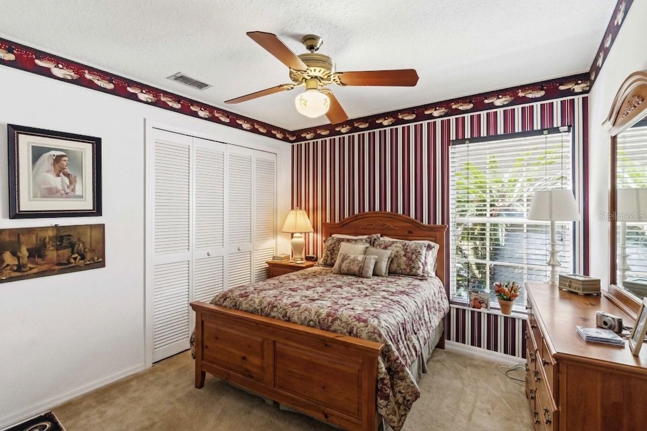 2043 SAWGRASS DR, APOPKA, FL, 32712