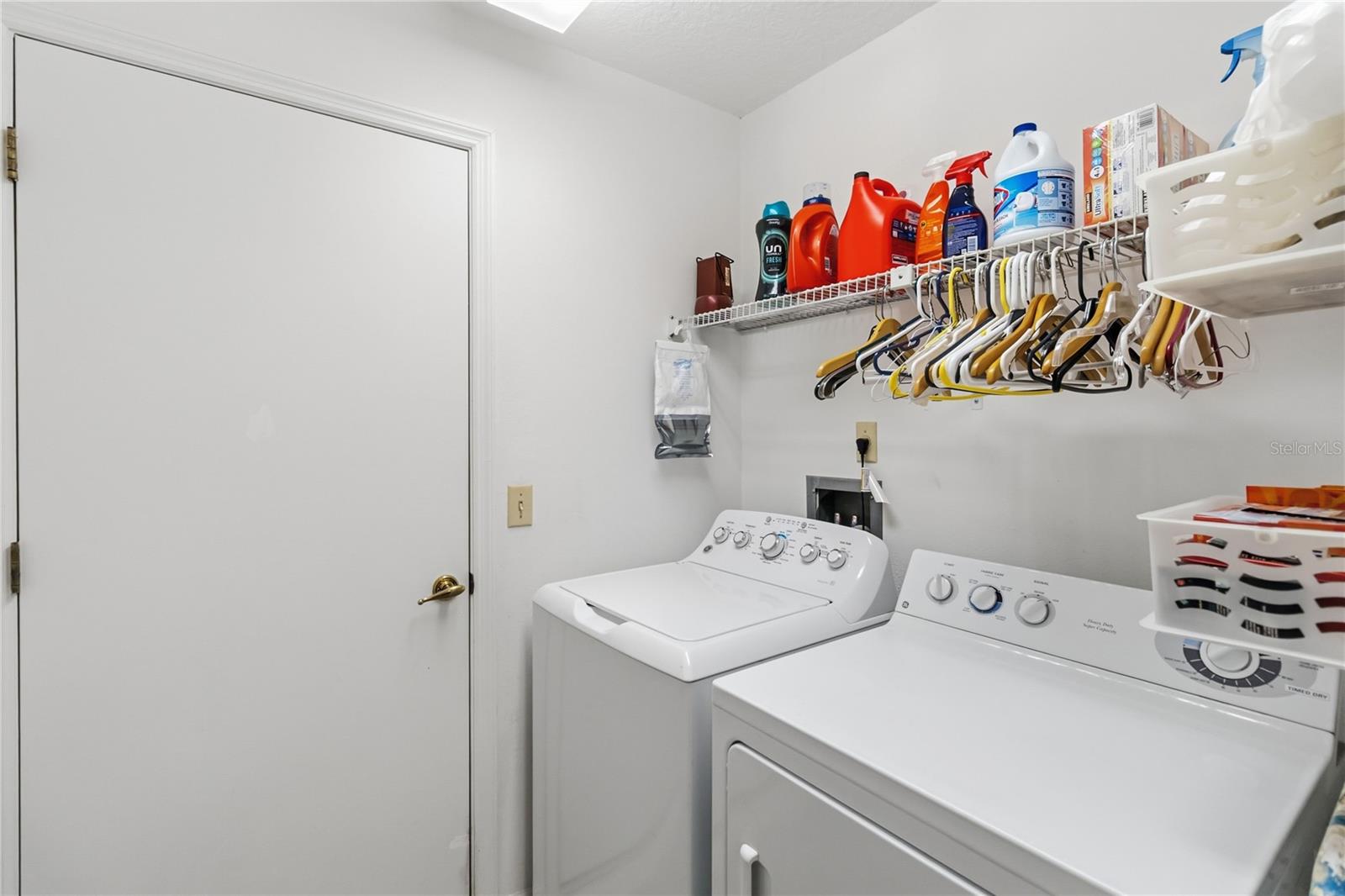 2043 SAWGRASS DR, APOPKA, FL, 32712