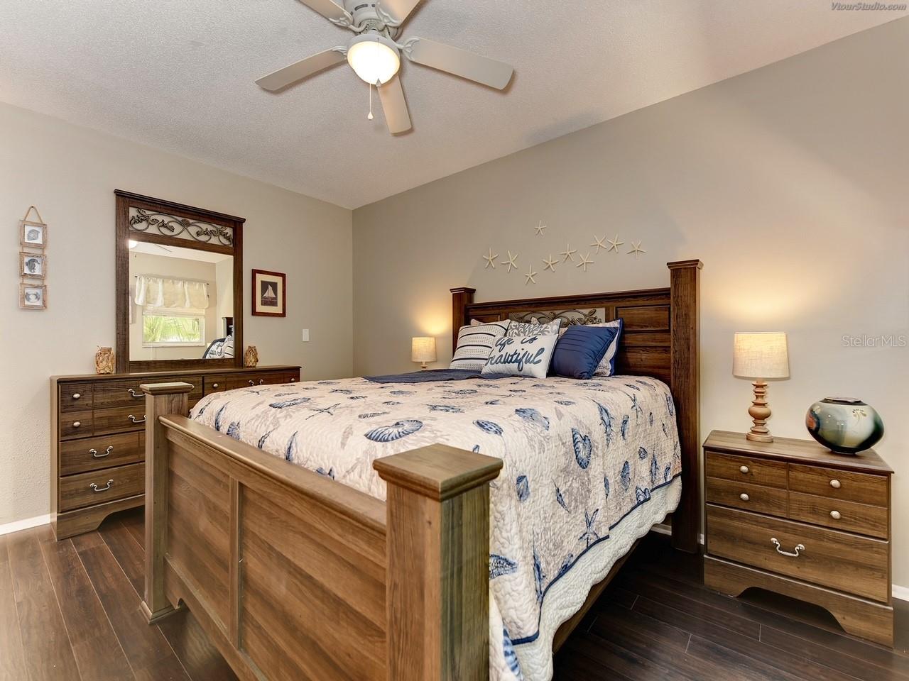 301 AVENIDA MADERA #B, SARASOTA, FL, 34242