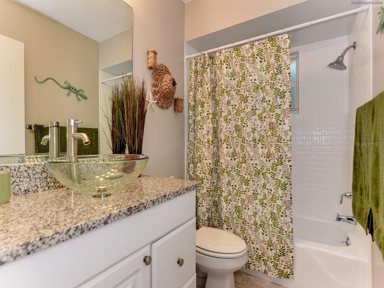 301 AVENIDA MADERA #B, SARASOTA, FL, 34242