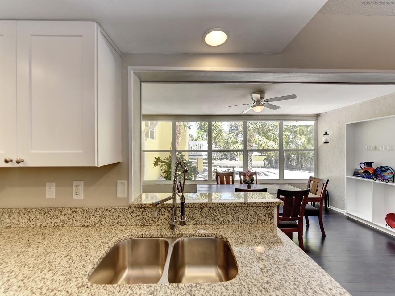 301 AVENIDA MADERA #B, SARASOTA, FL, 34242