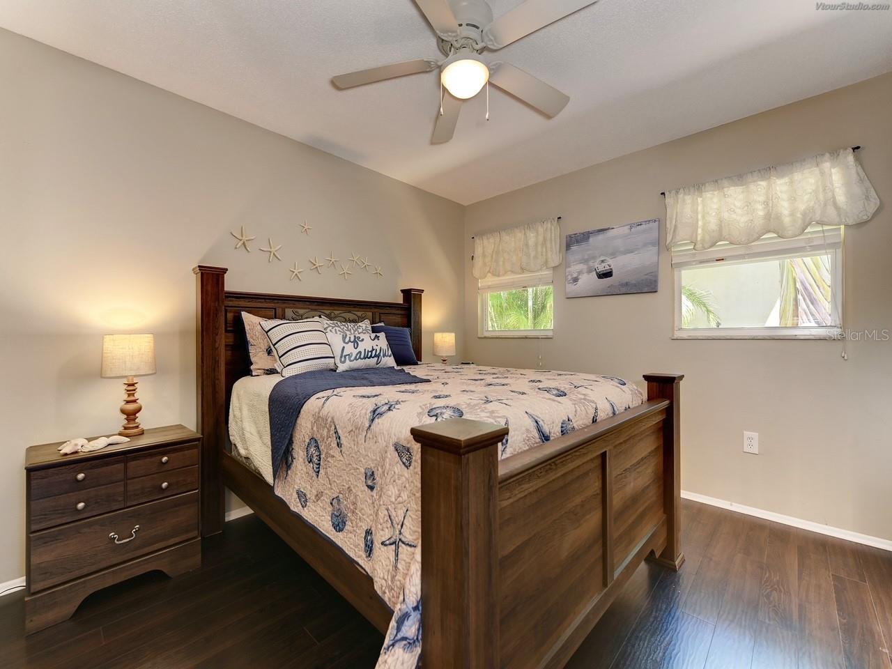 301 AVENIDA MADERA #B, SARASOTA, FL, 34242