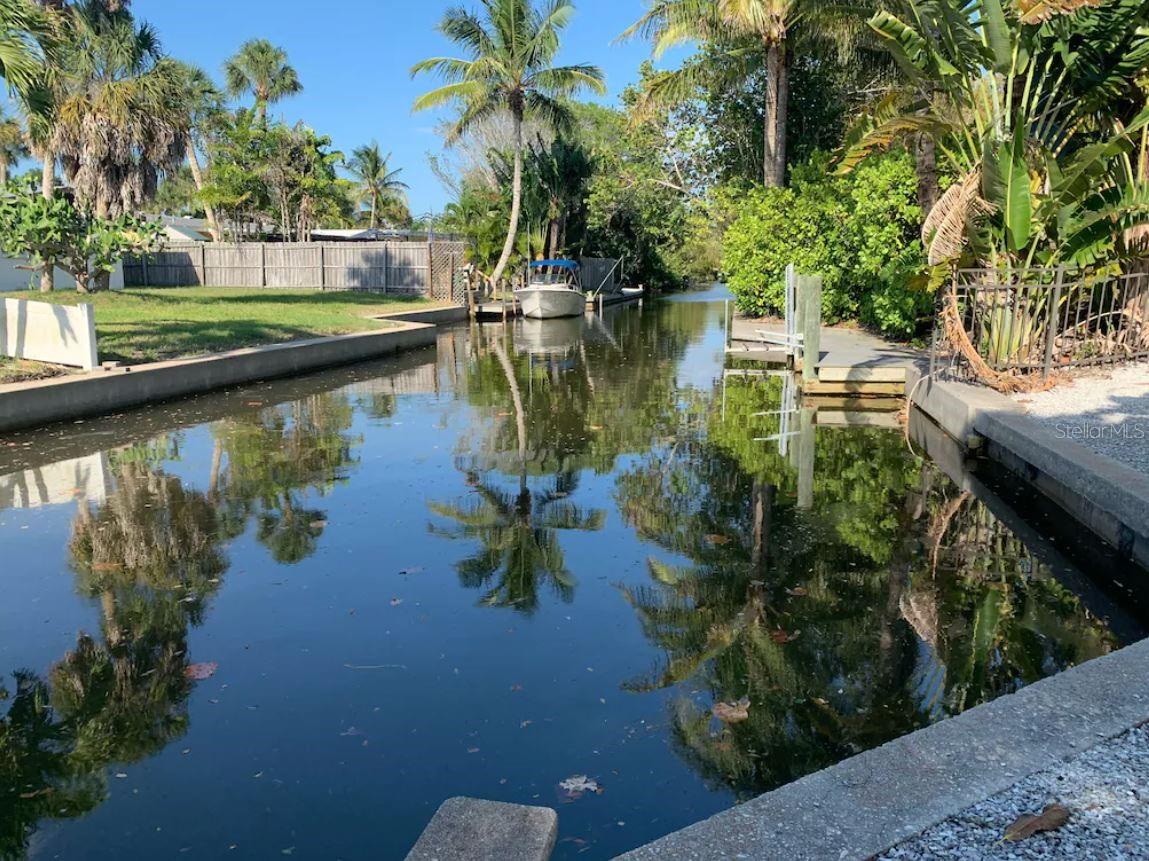 301 AVENIDA MADERA #B, SARASOTA, FL, 34242