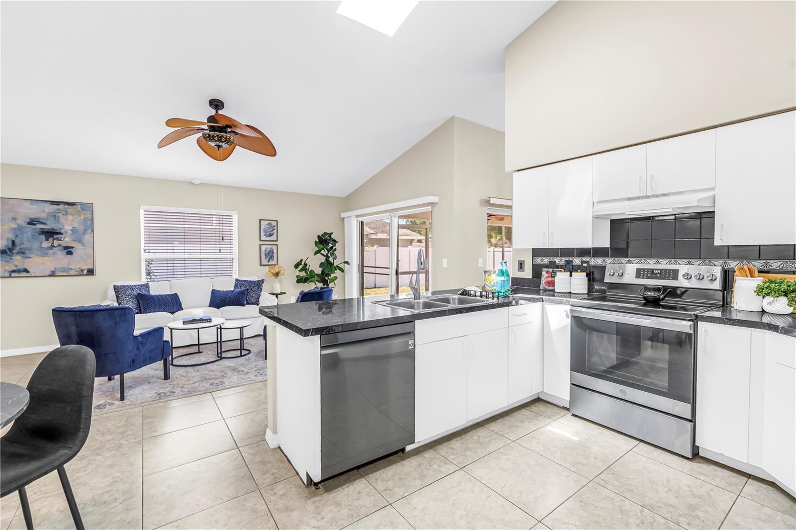 5810 BITTER ORANGE AVE, TAMPA, FL, 33625