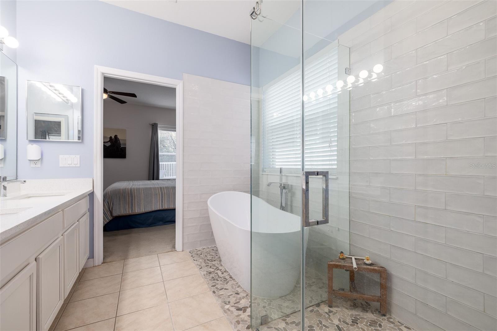 9004 GRAND BAYOU CT, TAMPA, FL, 33635