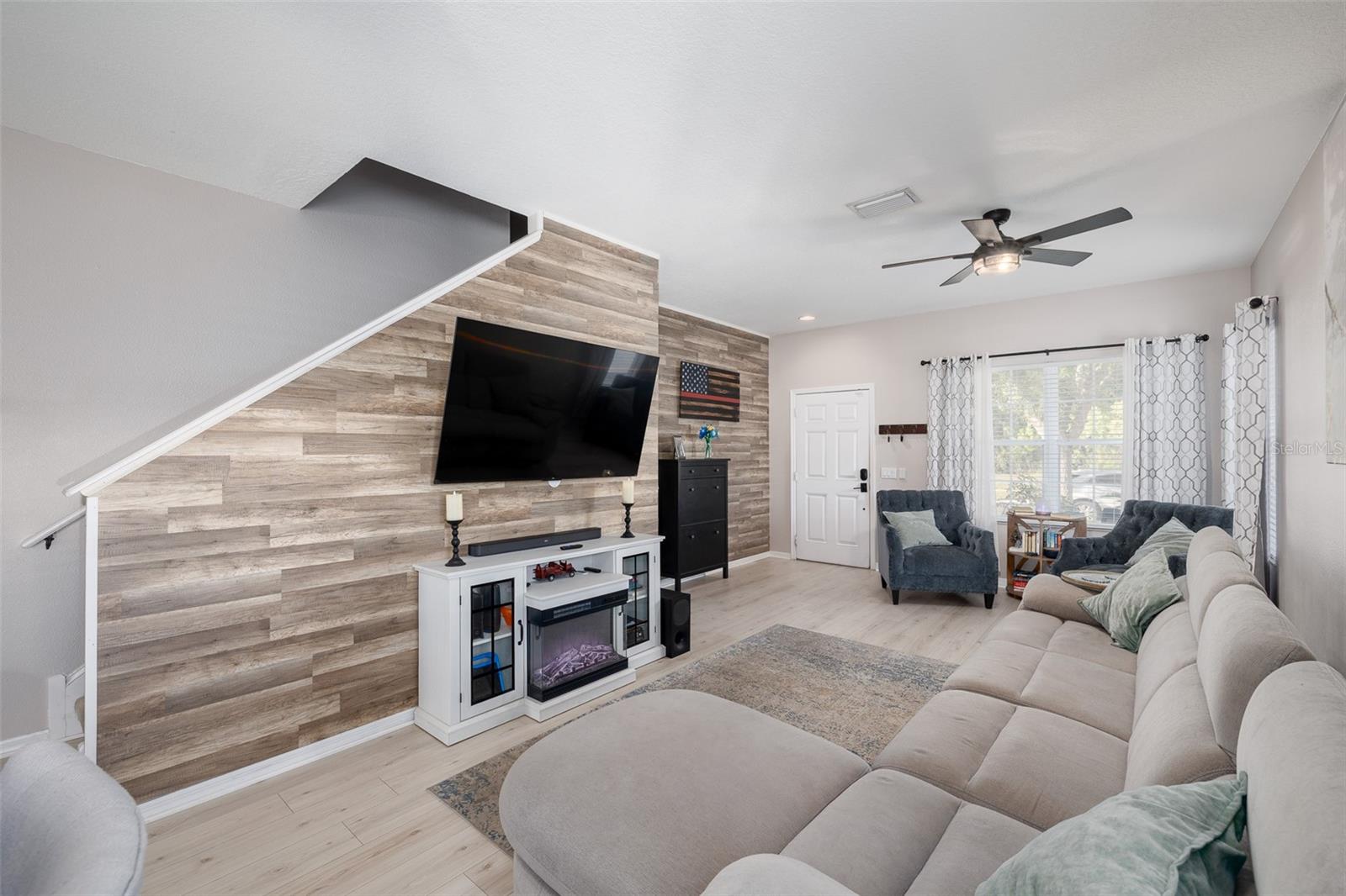 9004 GRAND BAYOU CT, TAMPA, FL, 33635