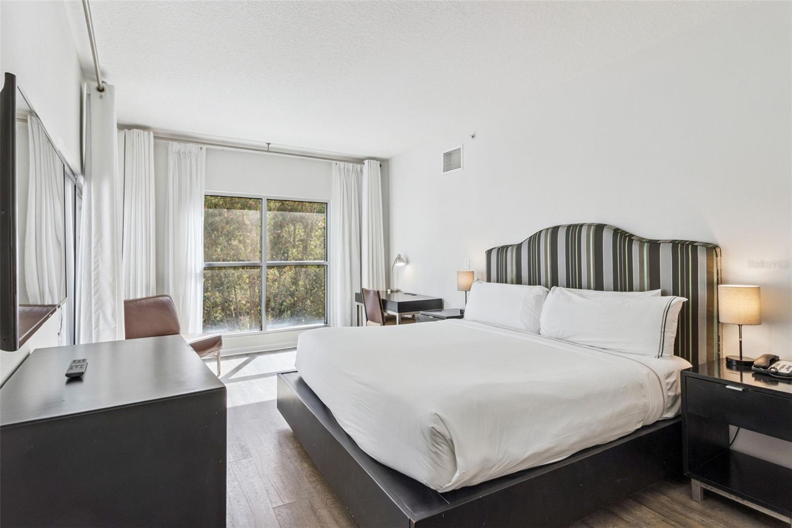 225 CELEBRATION PL #216, CELEBRATION, FL, 34747