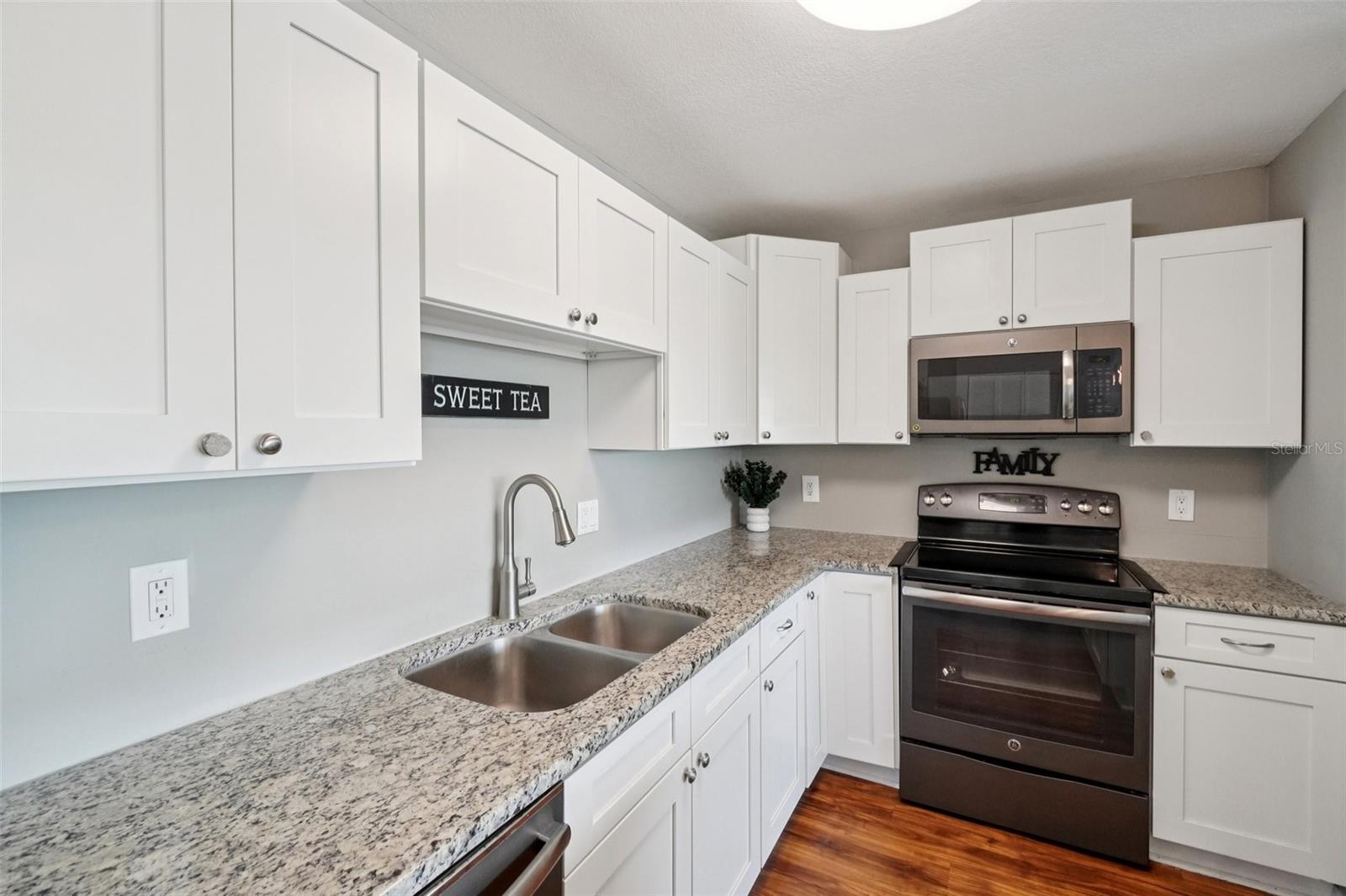 3850 13TH AVE N #212, ST PETERSBURG, FL, 33713