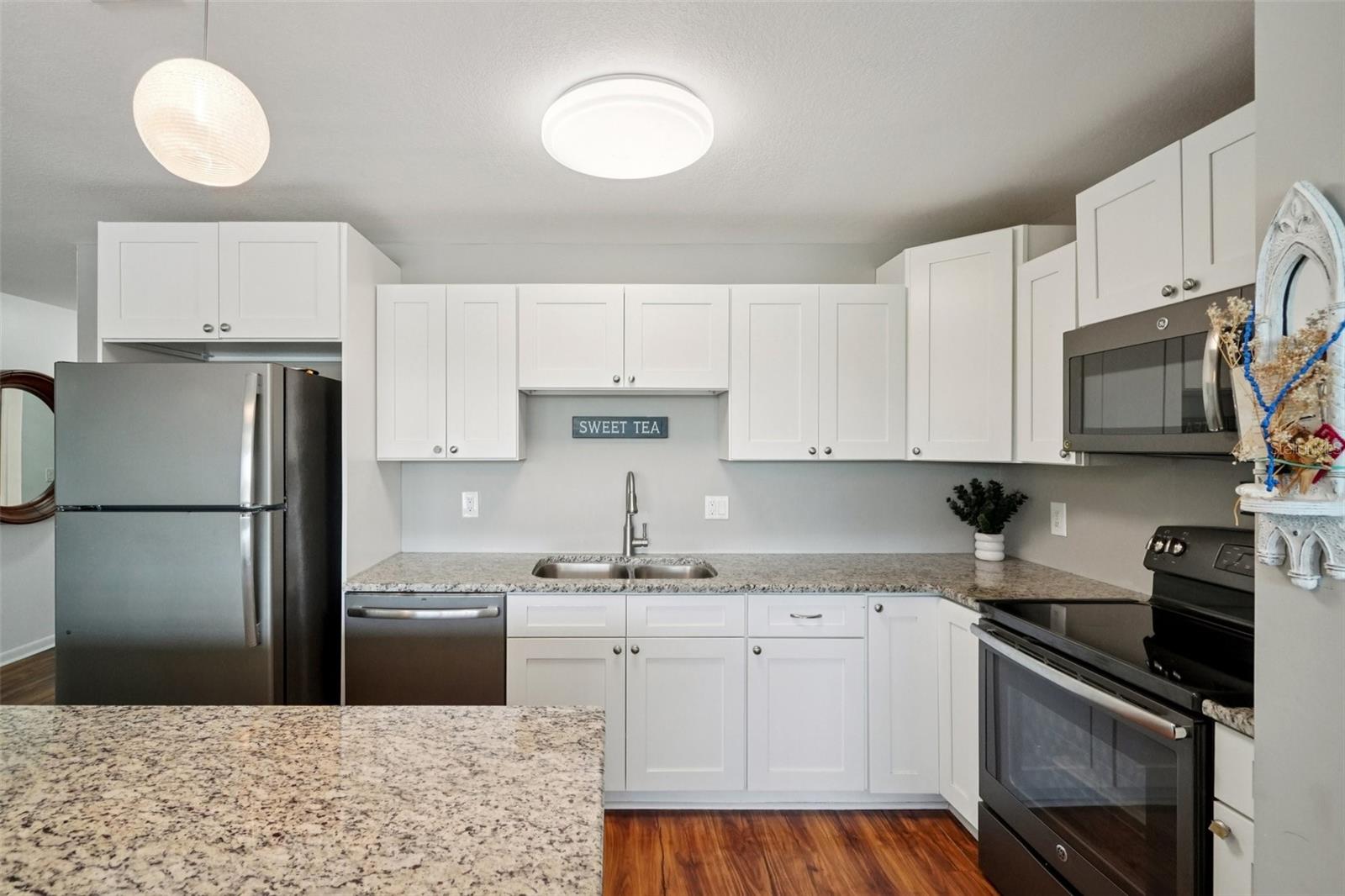 3850 13TH AVE N #212, ST PETERSBURG, FL, 33713