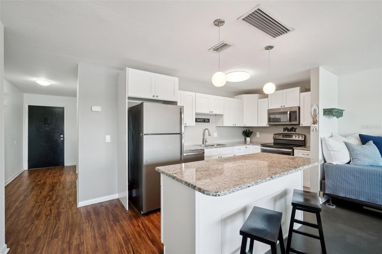 3850 13TH AVE N #212, ST PETERSBURG, FL, 33713