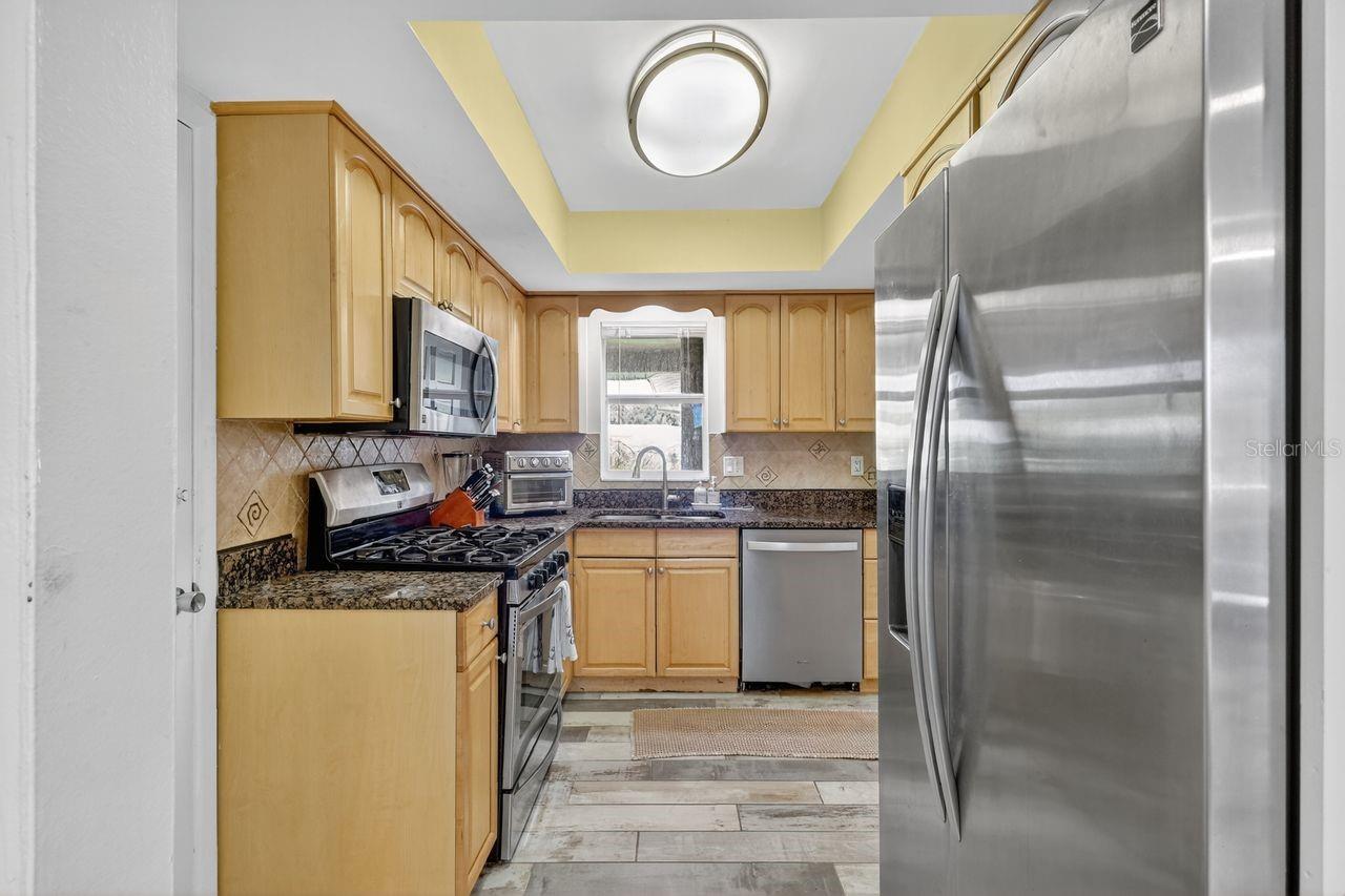 1884 SOUTHPOINTE DR, SARASOTA, FL, 34231