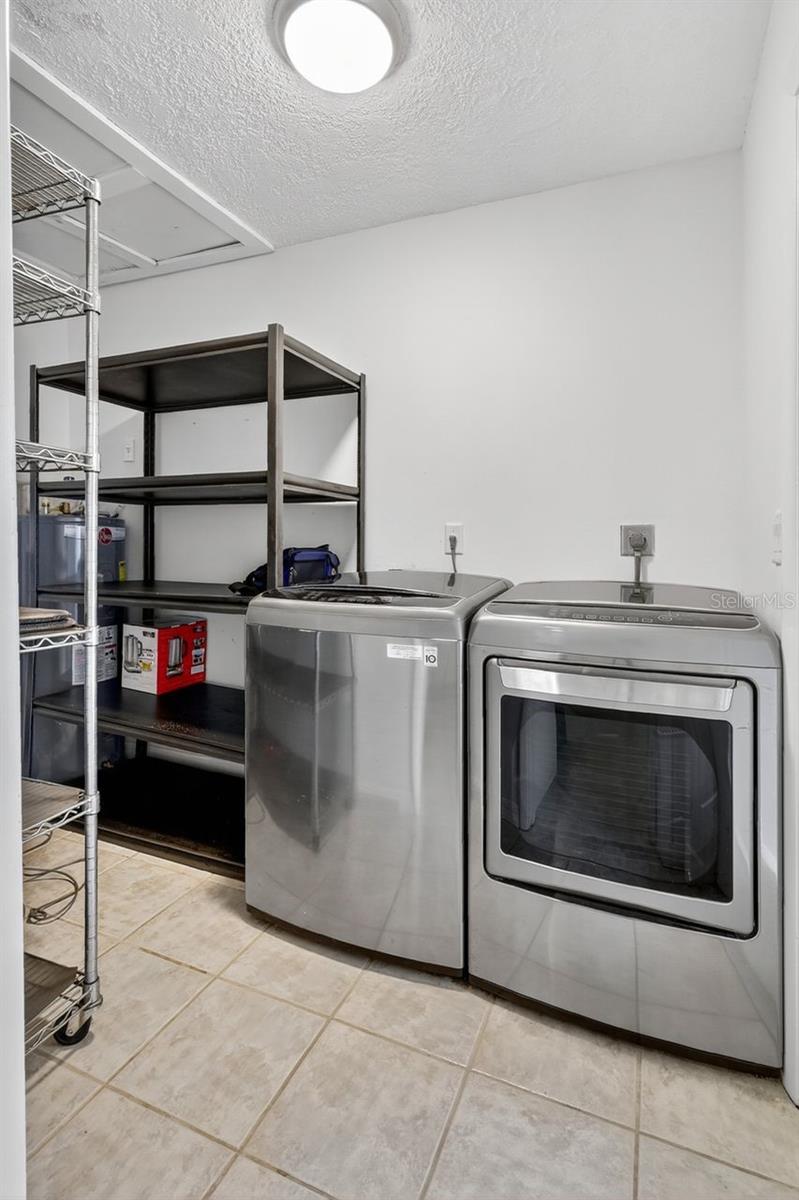 1884 SOUTHPOINTE DR, SARASOTA, FL, 34231