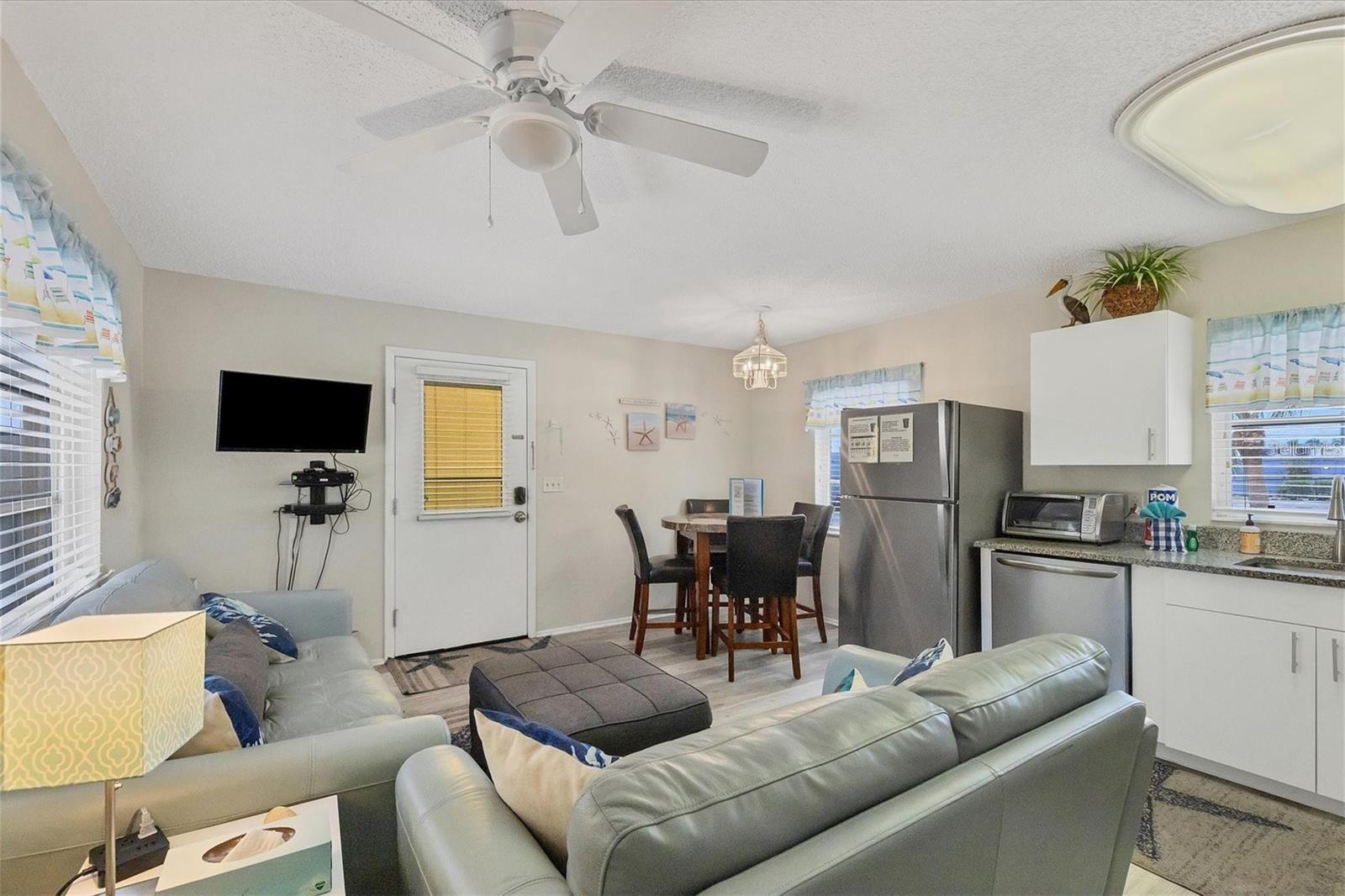 301 AVENIDA MADERA #A, SARASOTA, FL, 34242