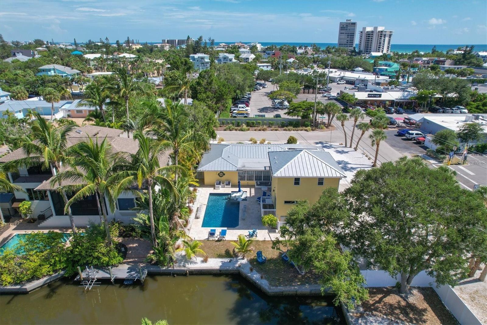 301 AVENIDA MADERA #A, SARASOTA, FL, 34242