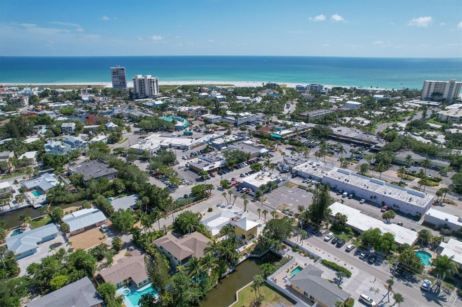 301 AVENIDA MADERA #A, SARASOTA, FL, 34242