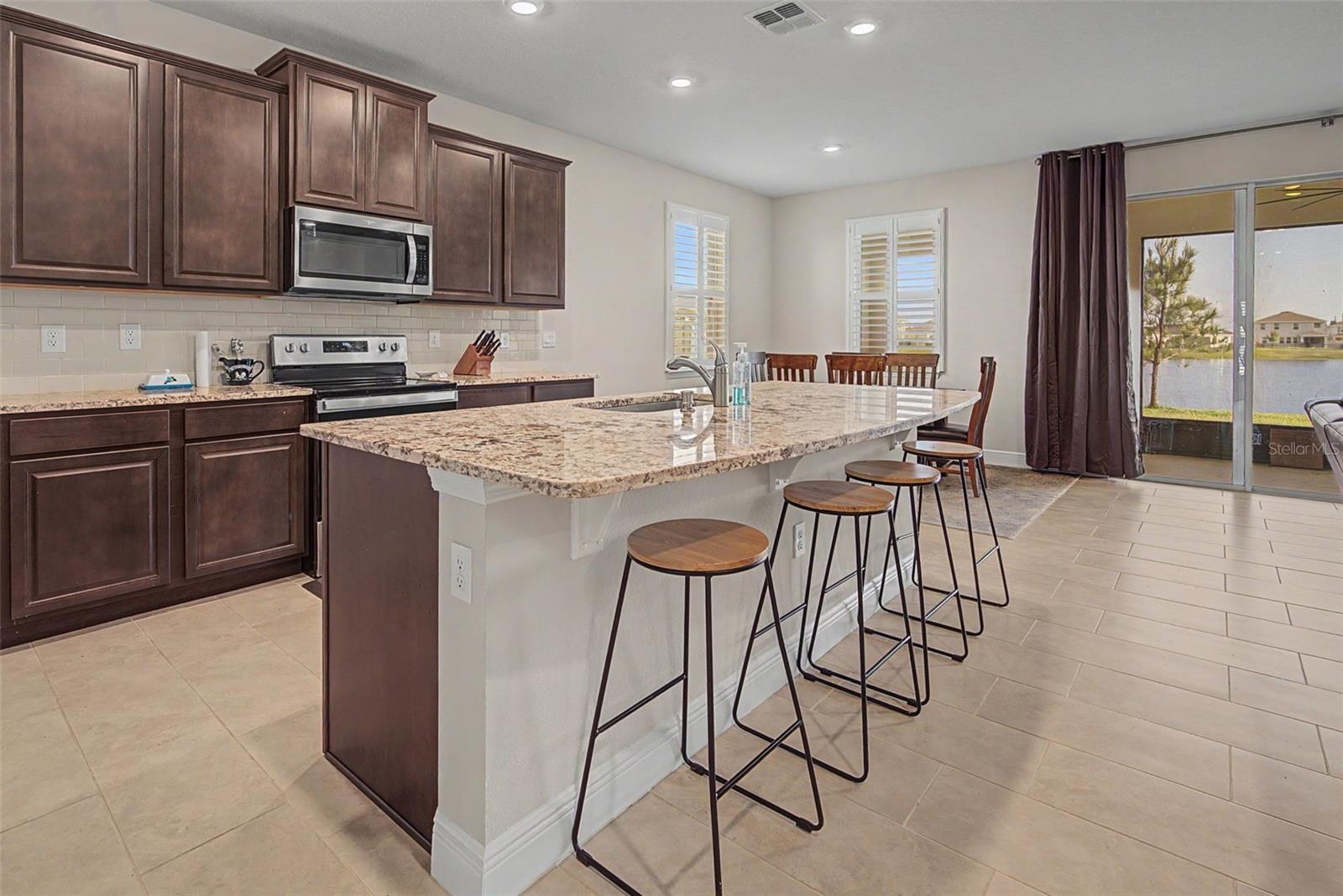 176 BRIGHT IBIS AVE, APOLLO BEACH, FL, 33572