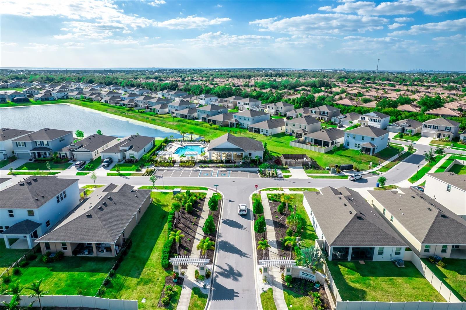 176 BRIGHT IBIS AVE, APOLLO BEACH, FL, 33572