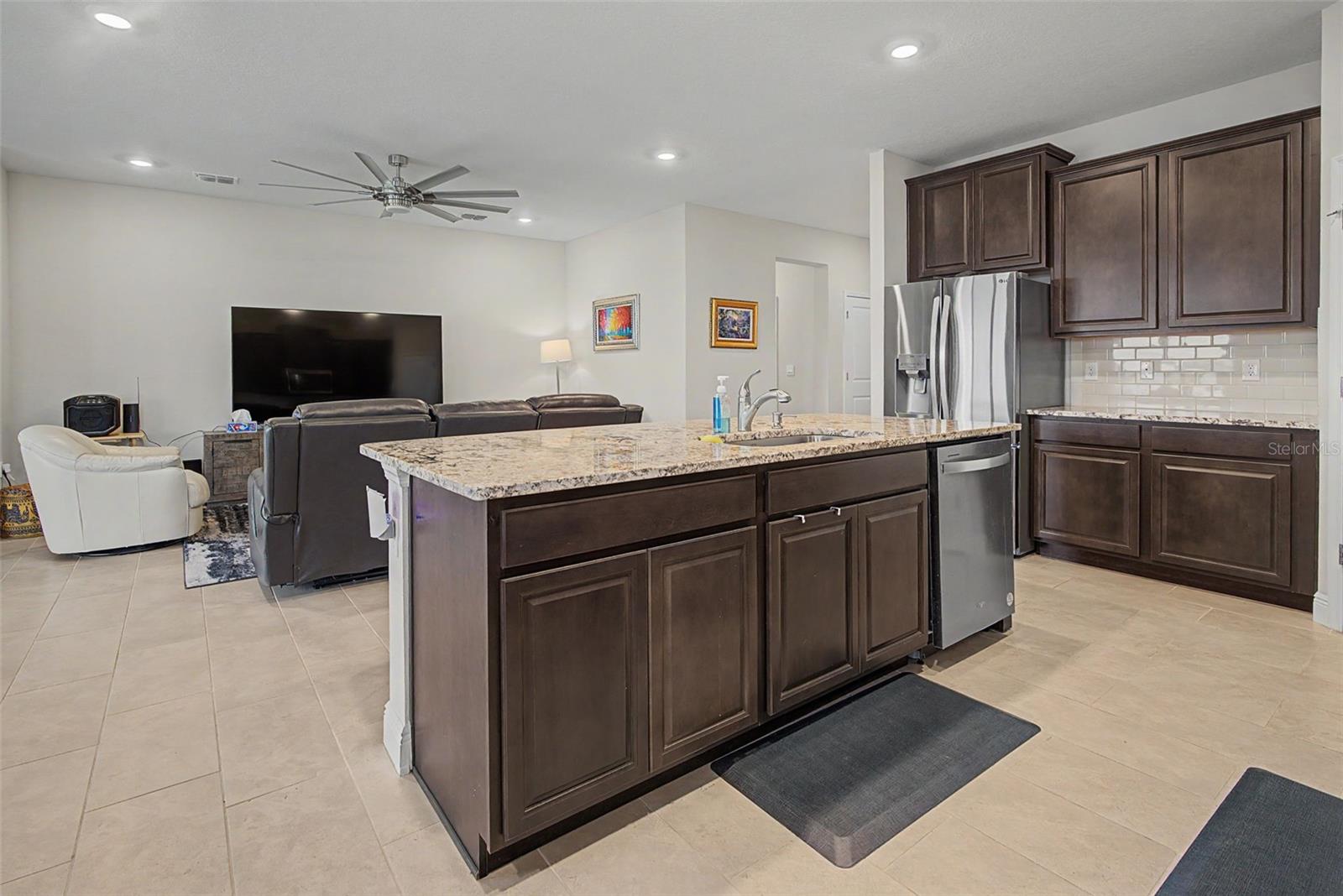 176 BRIGHT IBIS AVE, APOLLO BEACH, FL, 33572