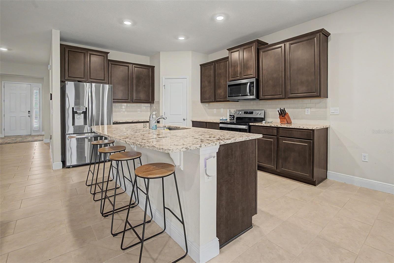 176 BRIGHT IBIS AVE, APOLLO BEACH, FL, 33572