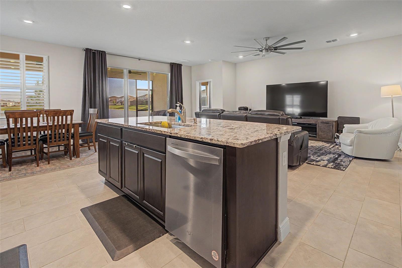 176 BRIGHT IBIS AVE, APOLLO BEACH, FL, 33572