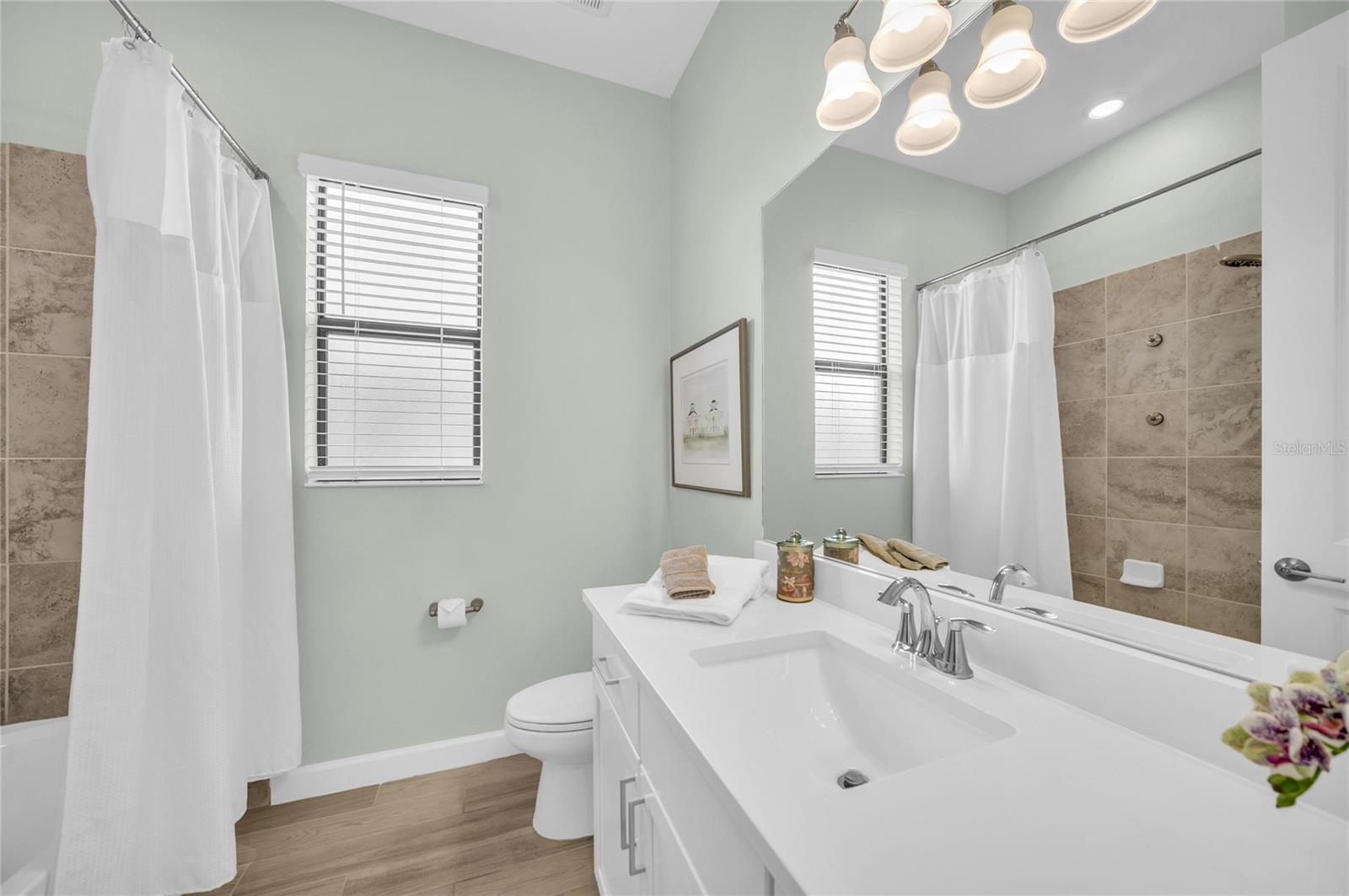 16204 TRADEWIND TER, LAKEWOOD RANCH, FL, 34211