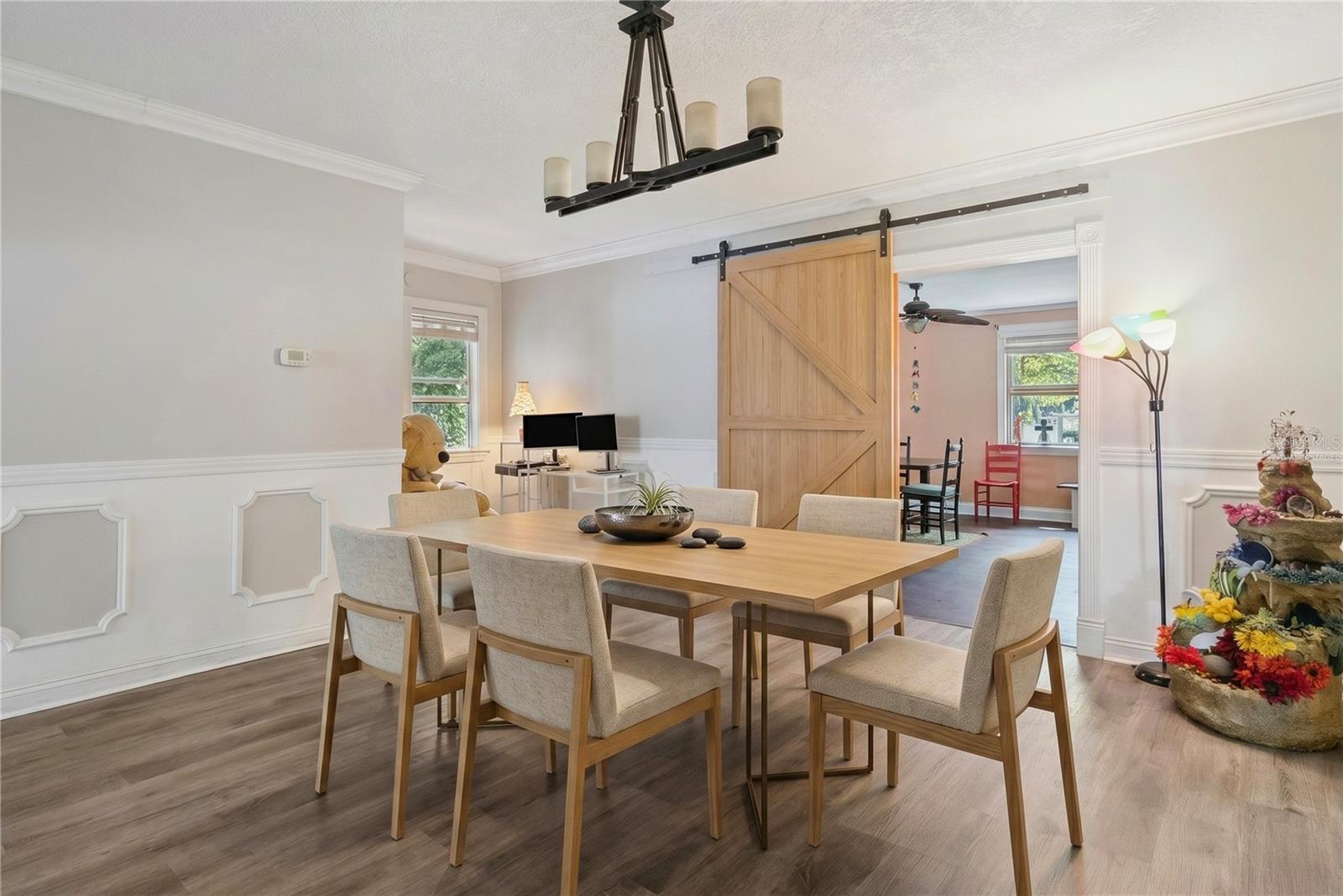 1048 N GRANDVIEW ST, MOUNT DORA, FL, 32757