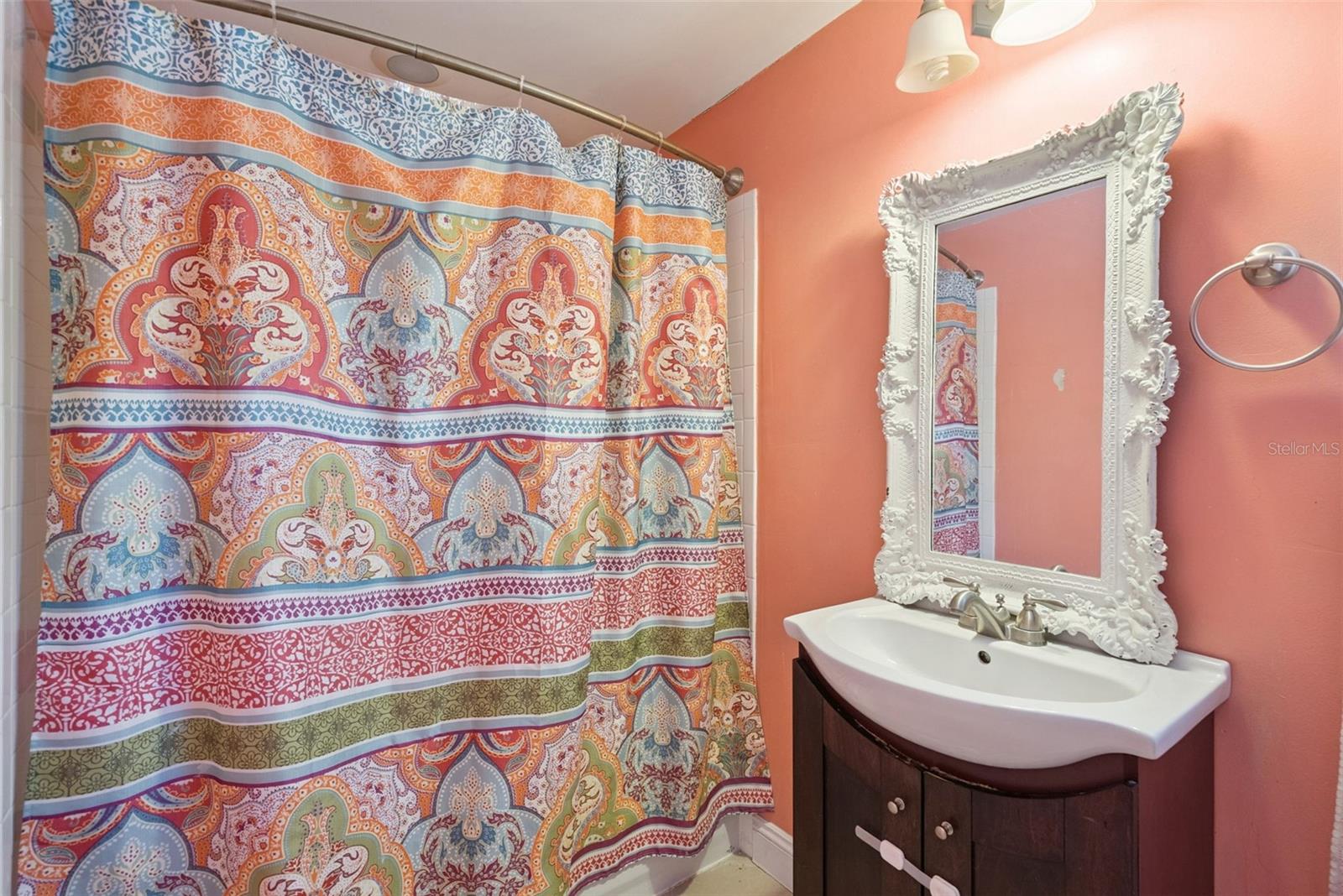 1048 N GRANDVIEW ST, MOUNT DORA, FL, 32757