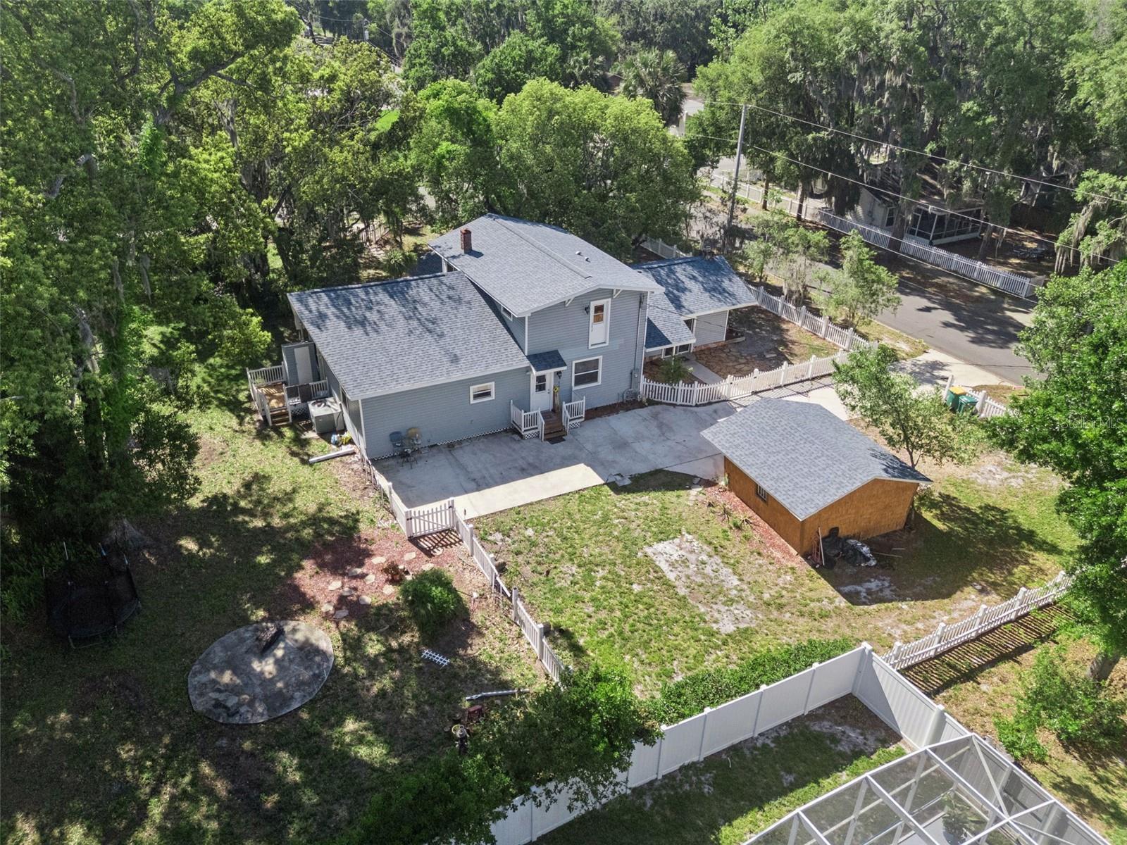 1048 N GRANDVIEW ST, MOUNT DORA, FL, 32757