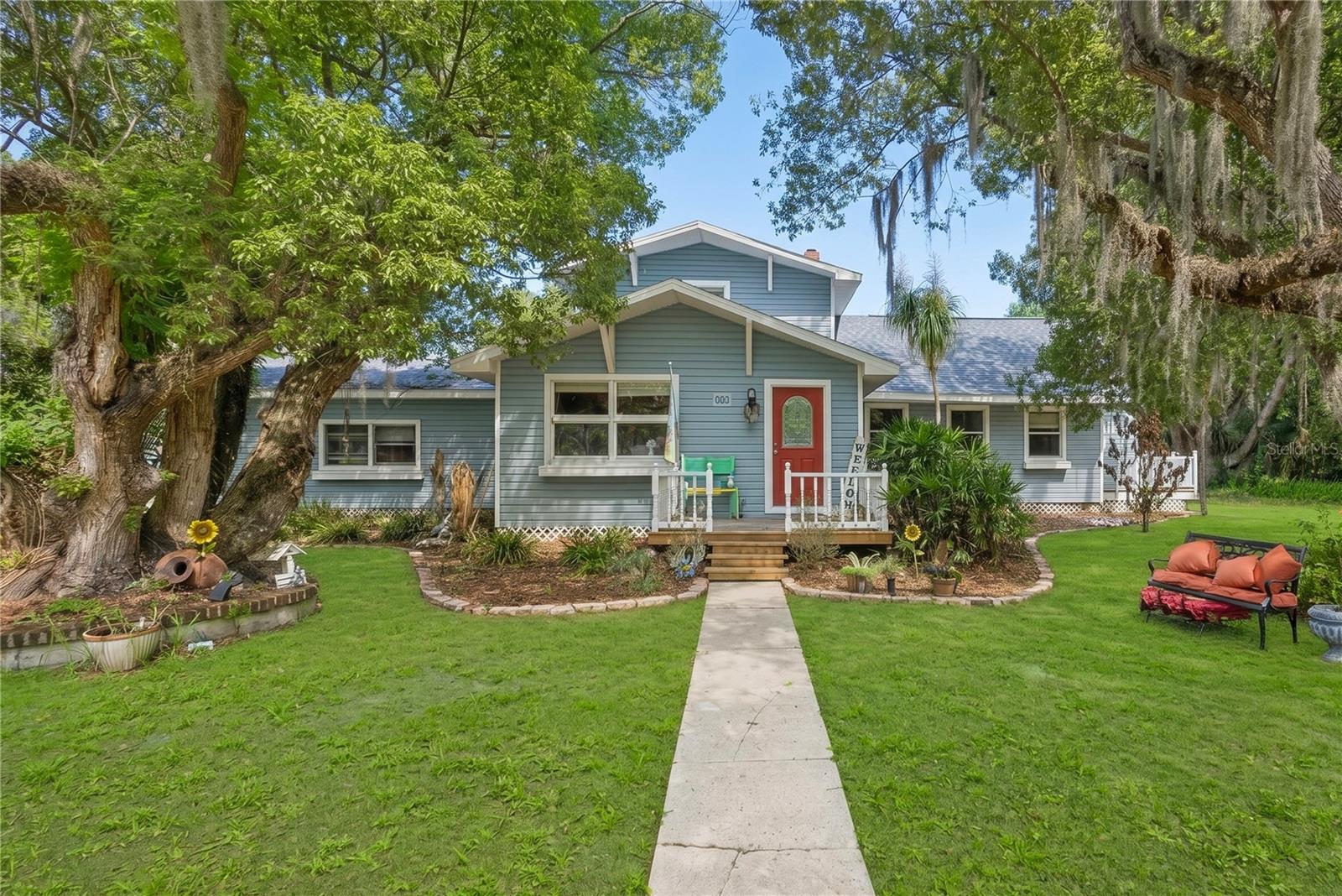 1048 N GRANDVIEW ST, MOUNT DORA, FL, 32757