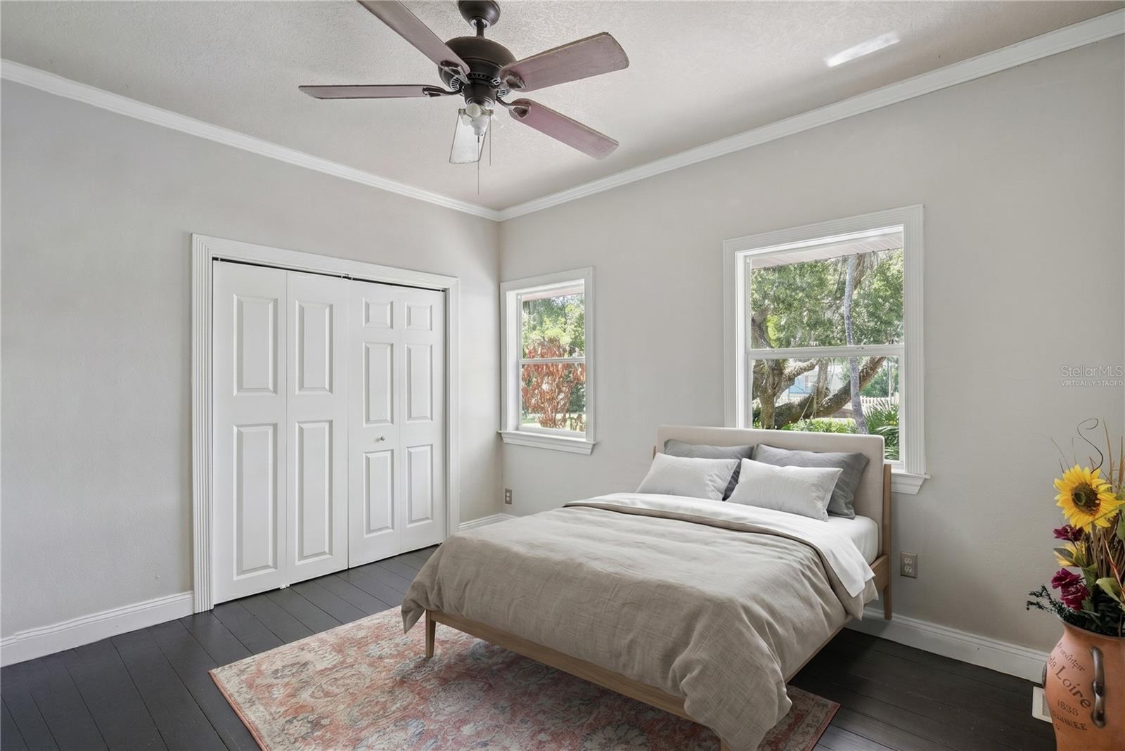 1048 N GRANDVIEW ST, MOUNT DORA, FL, 32757