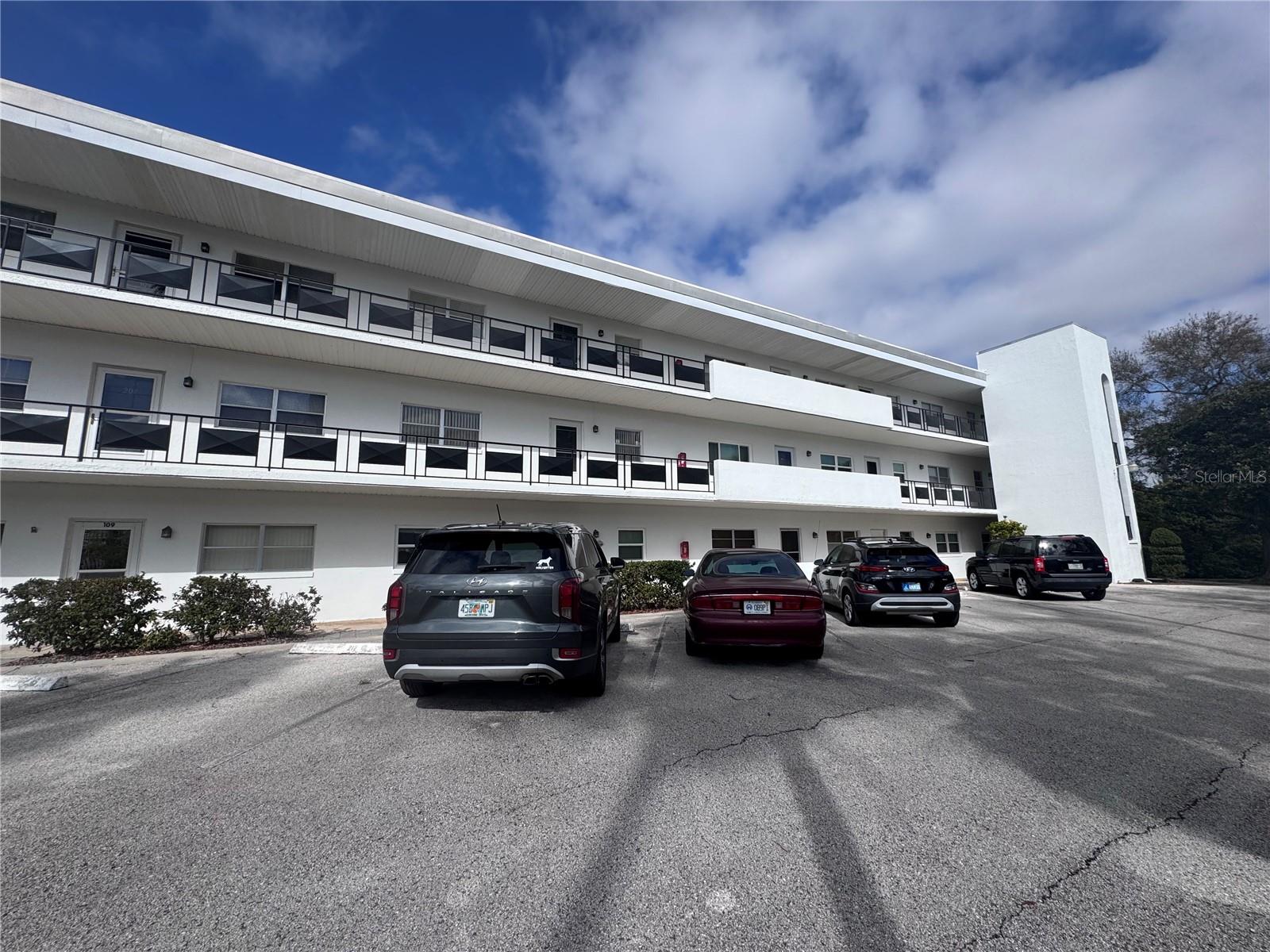 100 EL CAMINO DR #111, WINTER HAVEN, FL, 33884