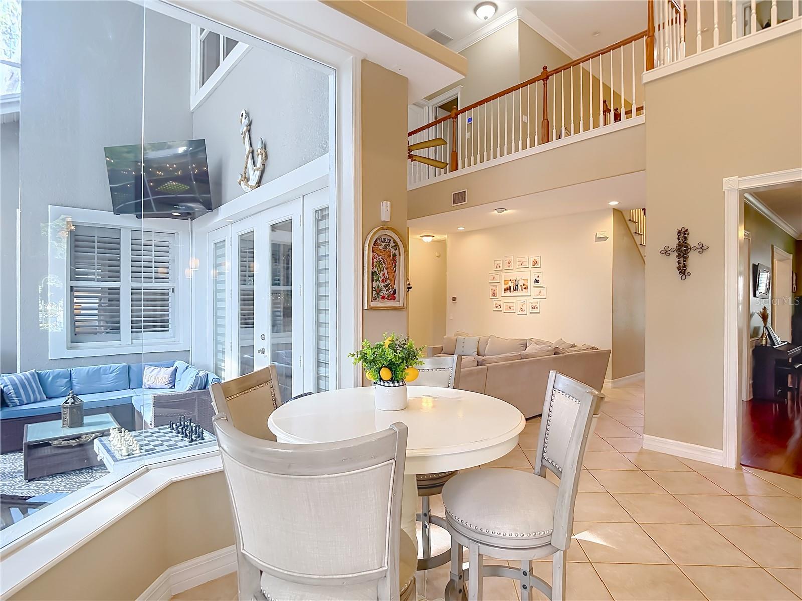 2425 VALRICO FOREST DR, VALRICO, FL, 33594