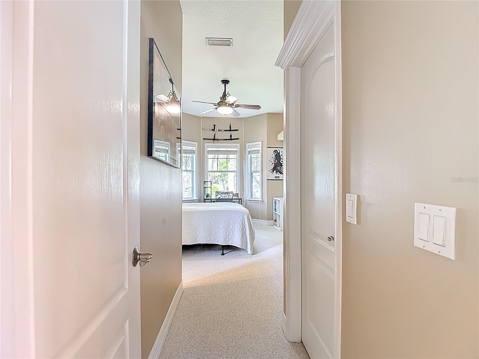 2425 VALRICO FOREST DR, VALRICO, FL, 33594