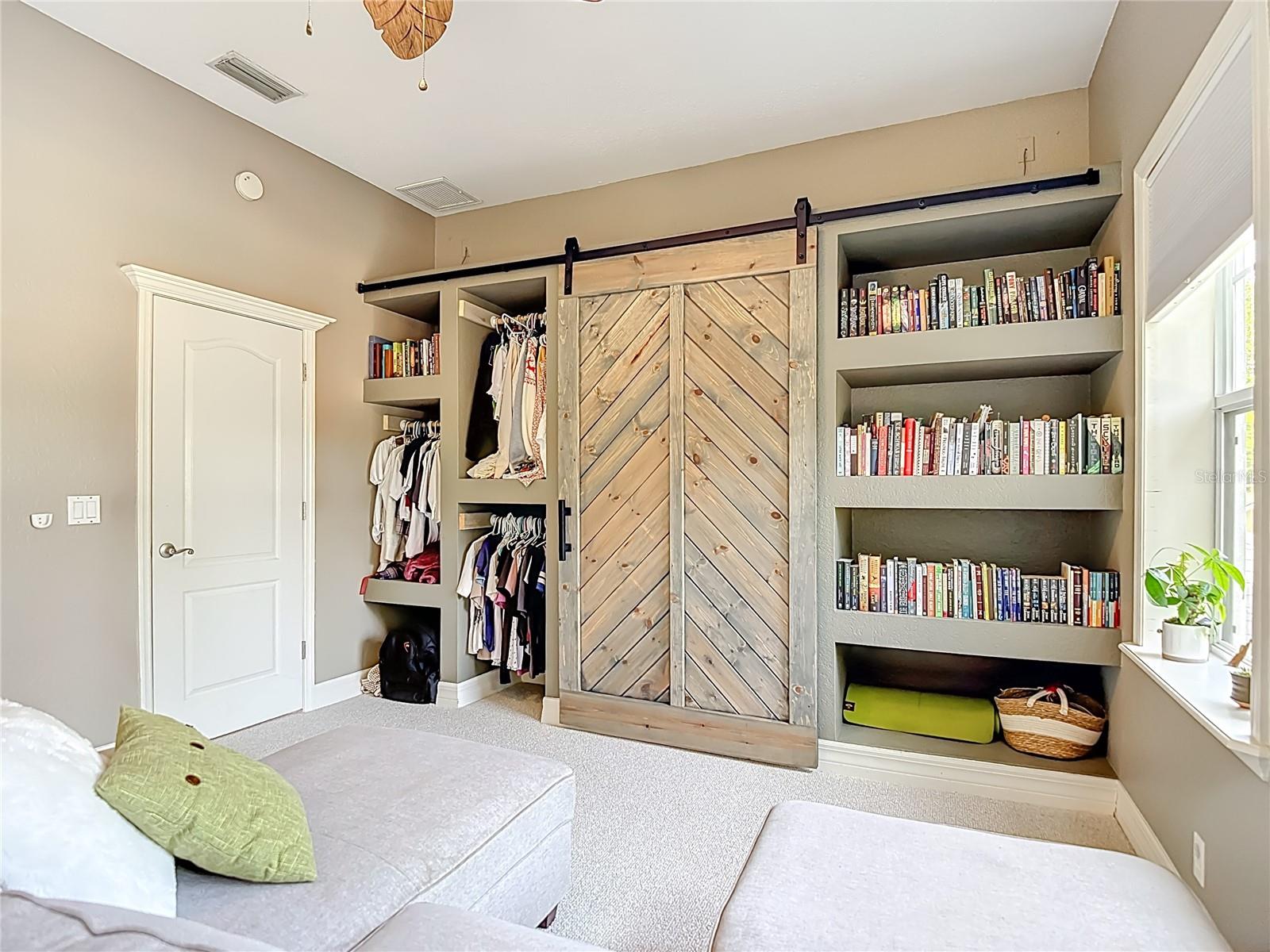 2425 VALRICO FOREST DR, VALRICO, FL, 33594