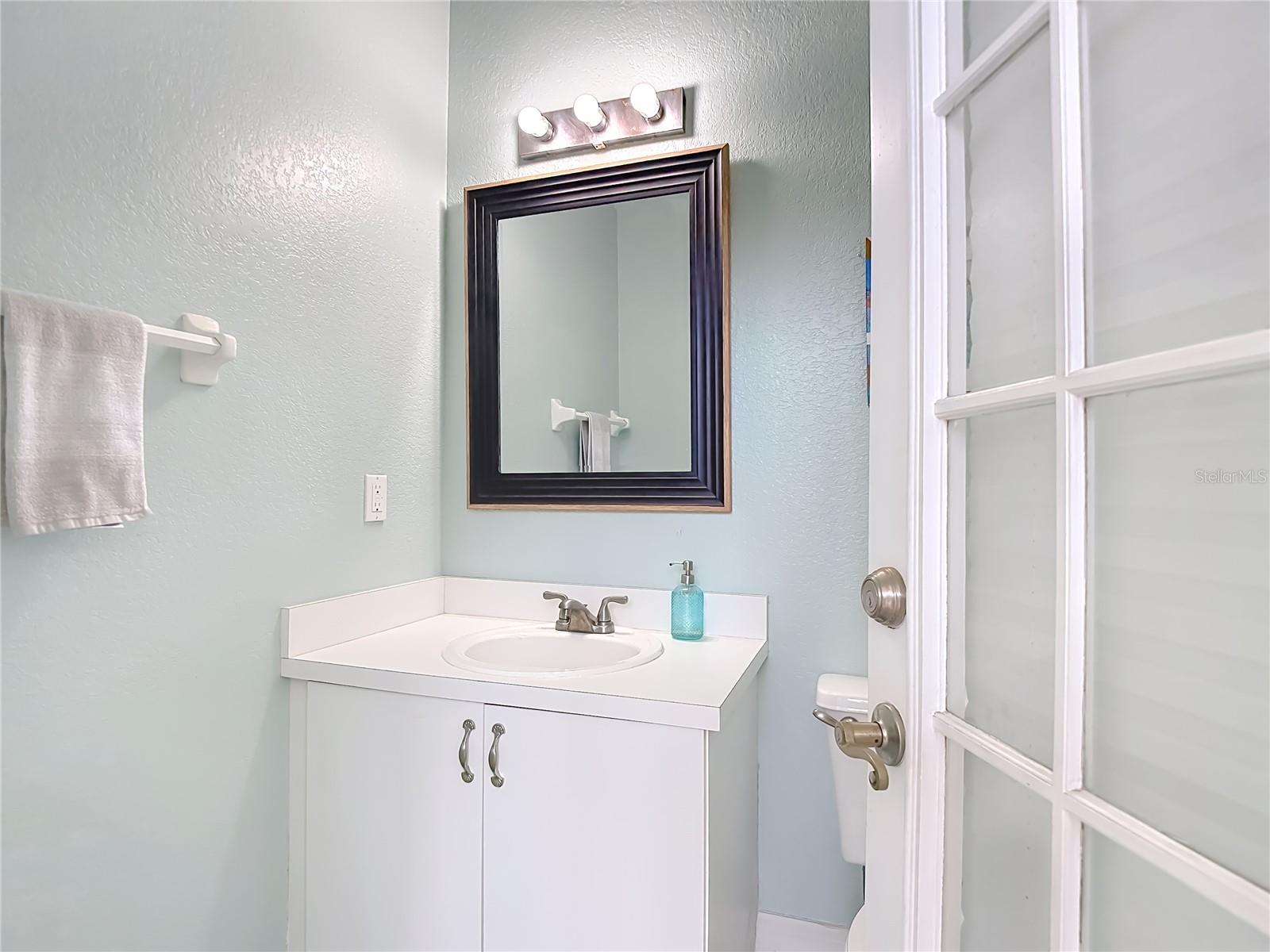 2425 VALRICO FOREST DR, VALRICO, FL, 33594