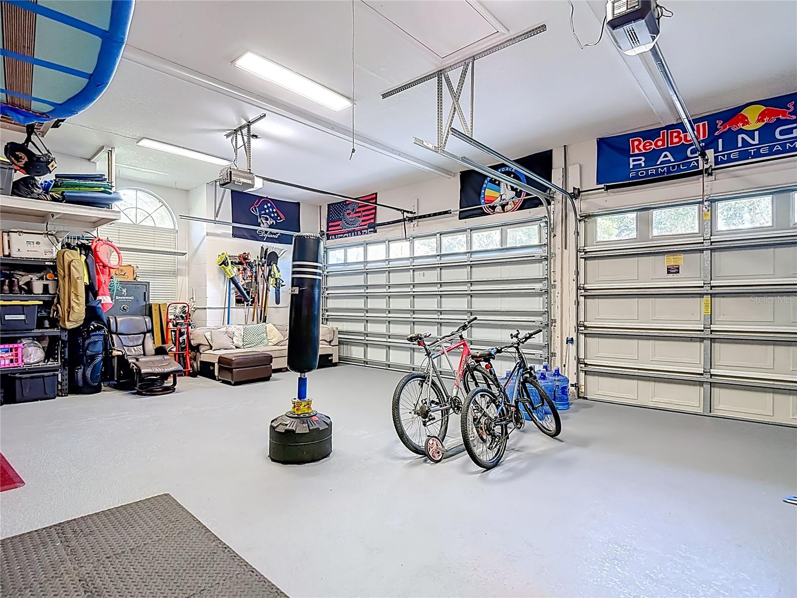 2425 VALRICO FOREST DR, VALRICO, FL, 33594