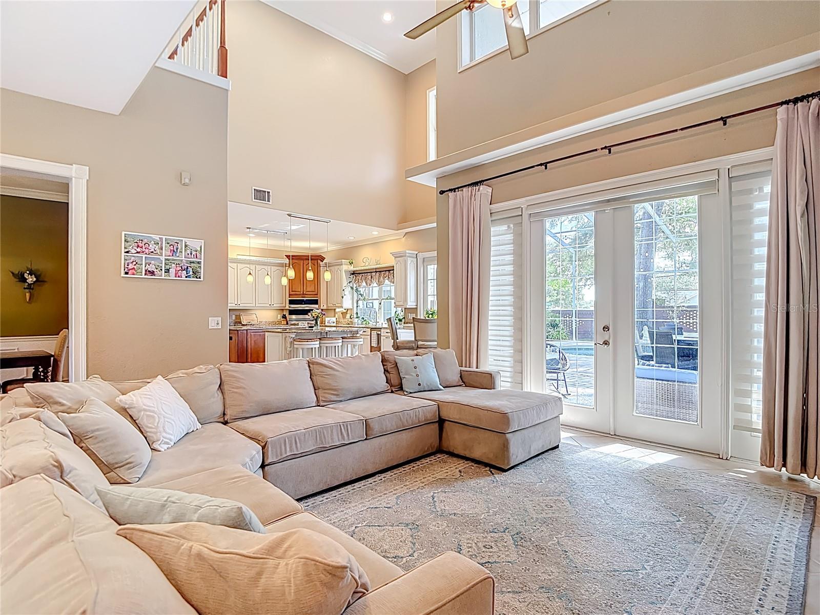 2425 VALRICO FOREST DR, VALRICO, FL, 33594