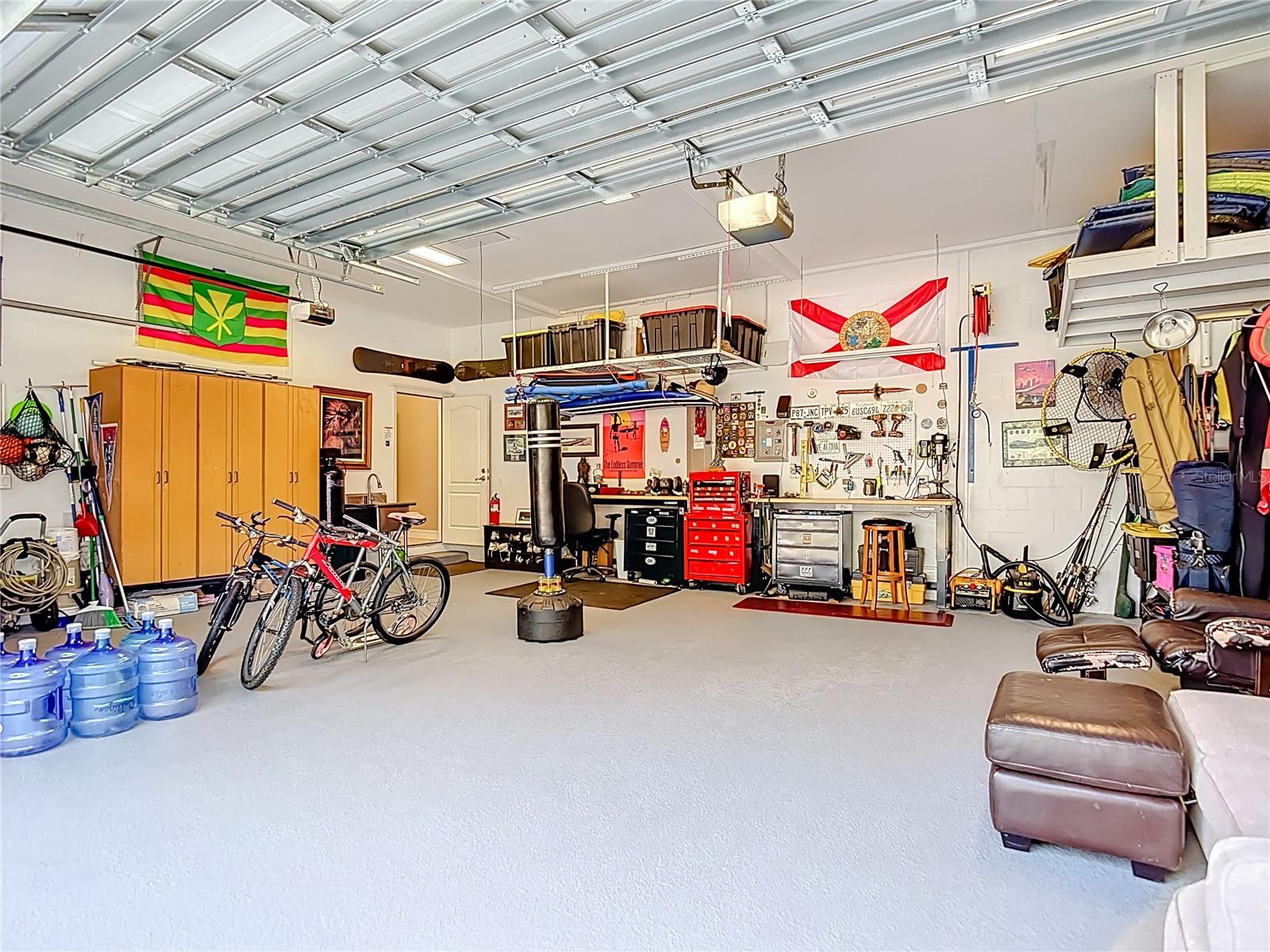 2425 VALRICO FOREST DR, VALRICO, FL, 33594