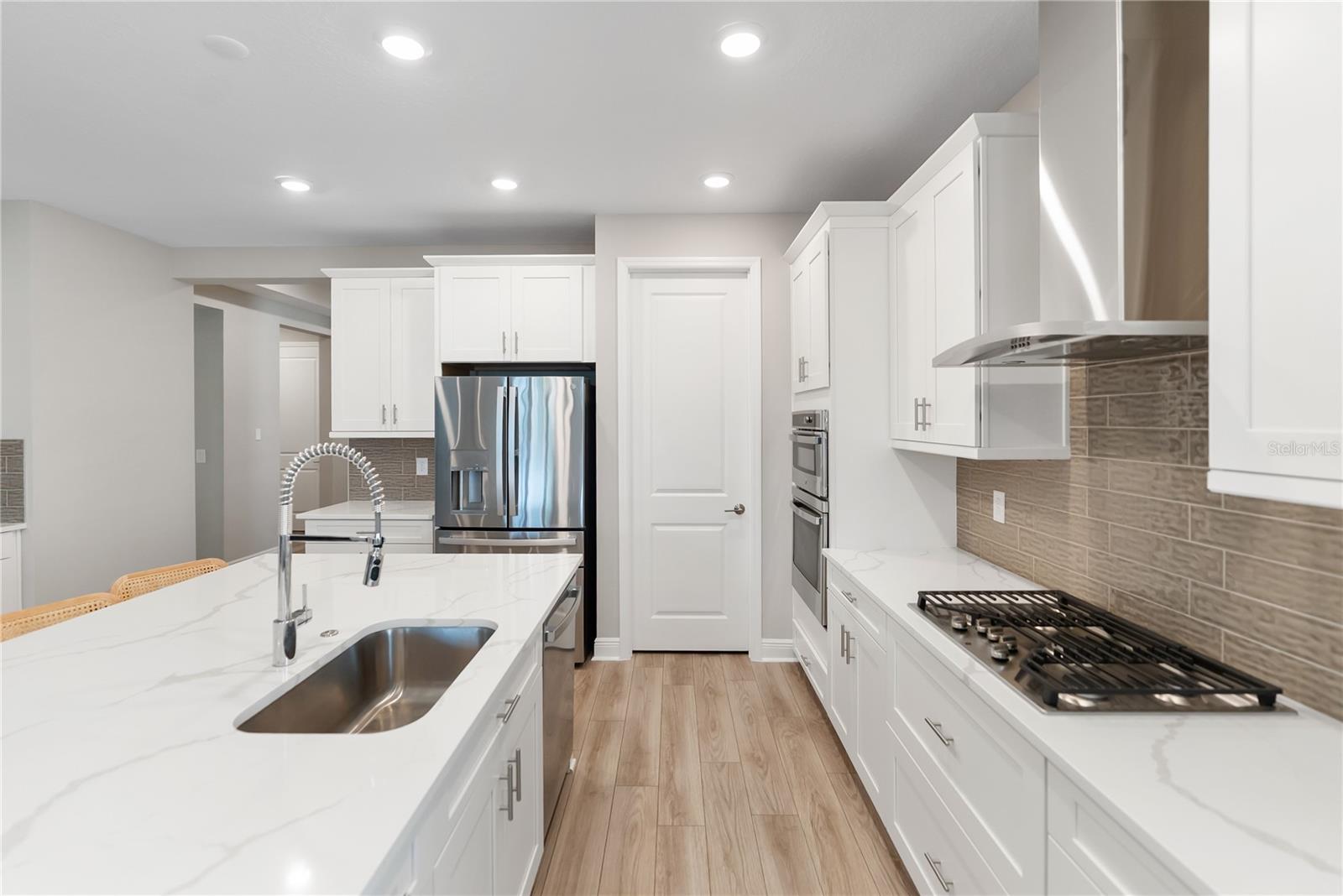 17526 SAVORY MIST CIR, BRADENTON, FL, 34211