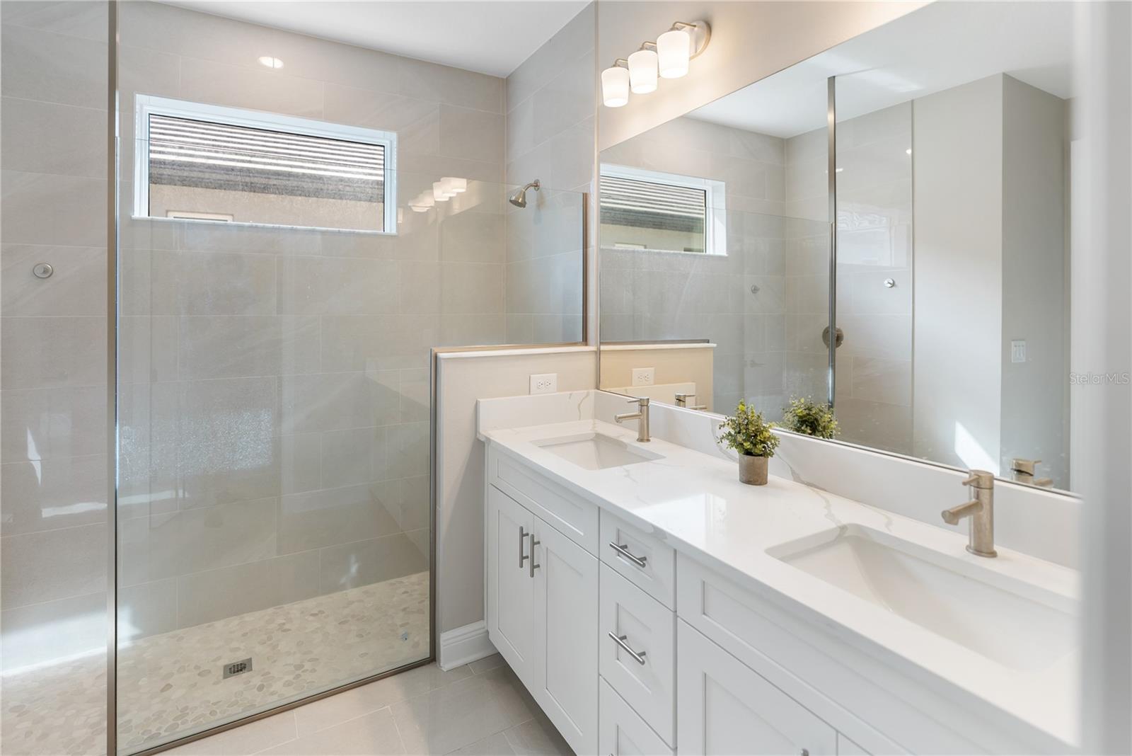 17526 SAVORY MIST CIR, BRADENTON, FL, 34211