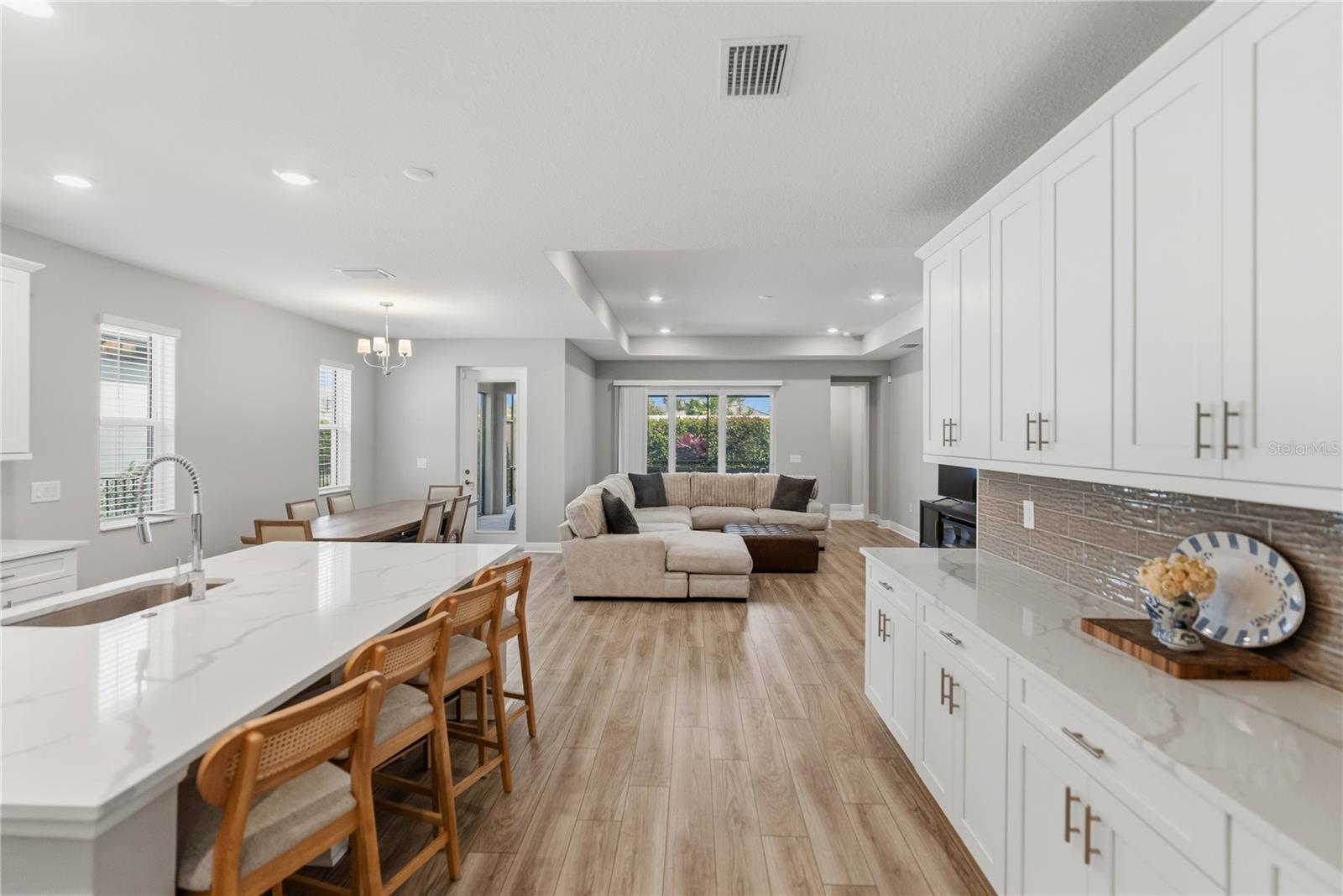 17526 SAVORY MIST CIR, BRADENTON, FL, 34211