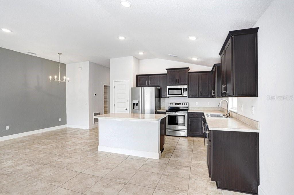 14916 IMPERIAL PURPLE LN, WIMAUMA, FL, 33598