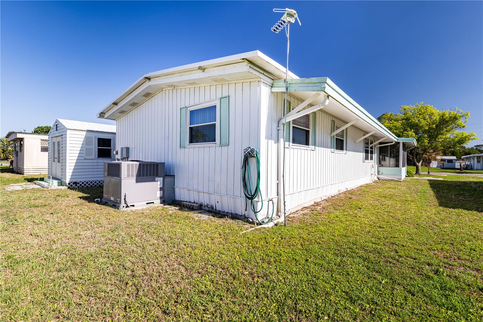 1026 CAPELLA DR, TAVARES, FL, 32778